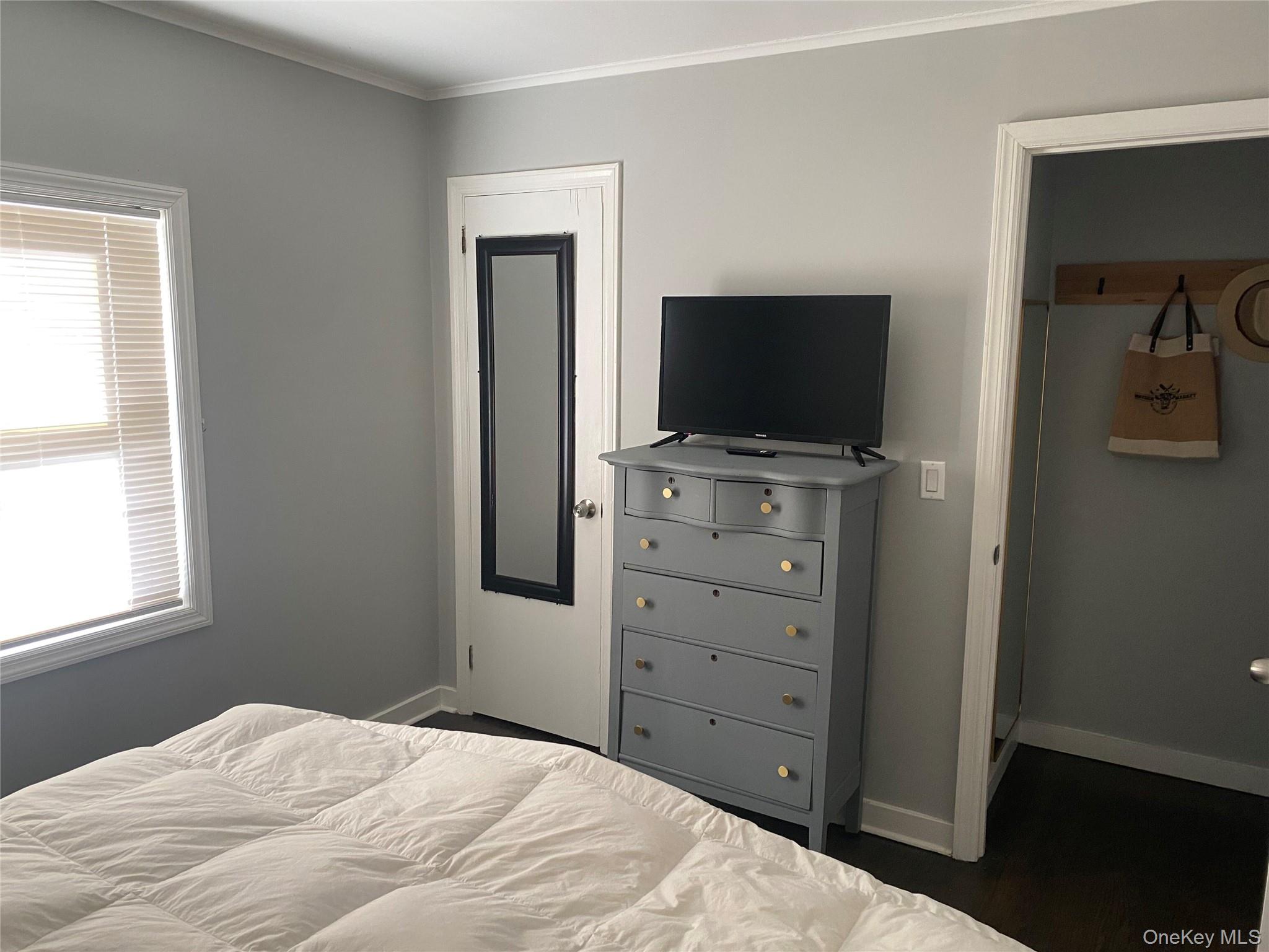 #11 photo, 35750 Main Road, Cutchogue , NY 11935