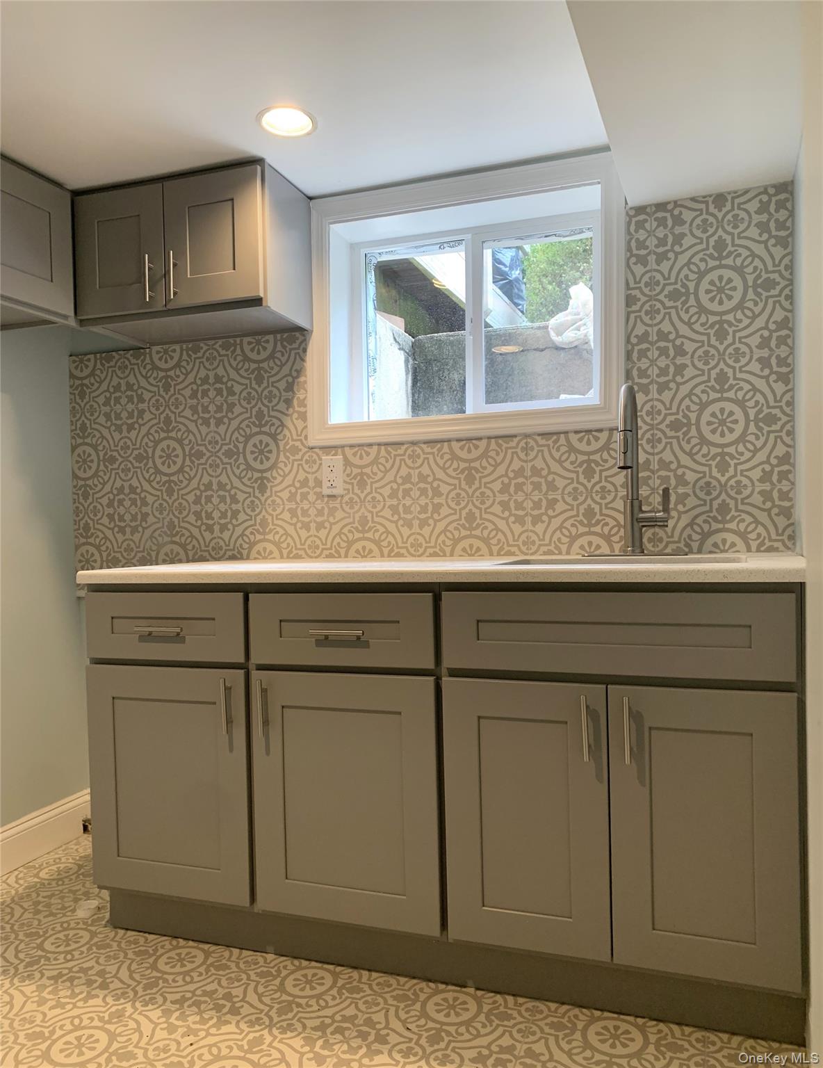 #19 photo, 700 Tulip Avenue, ناسو Floral Park , NY 11001