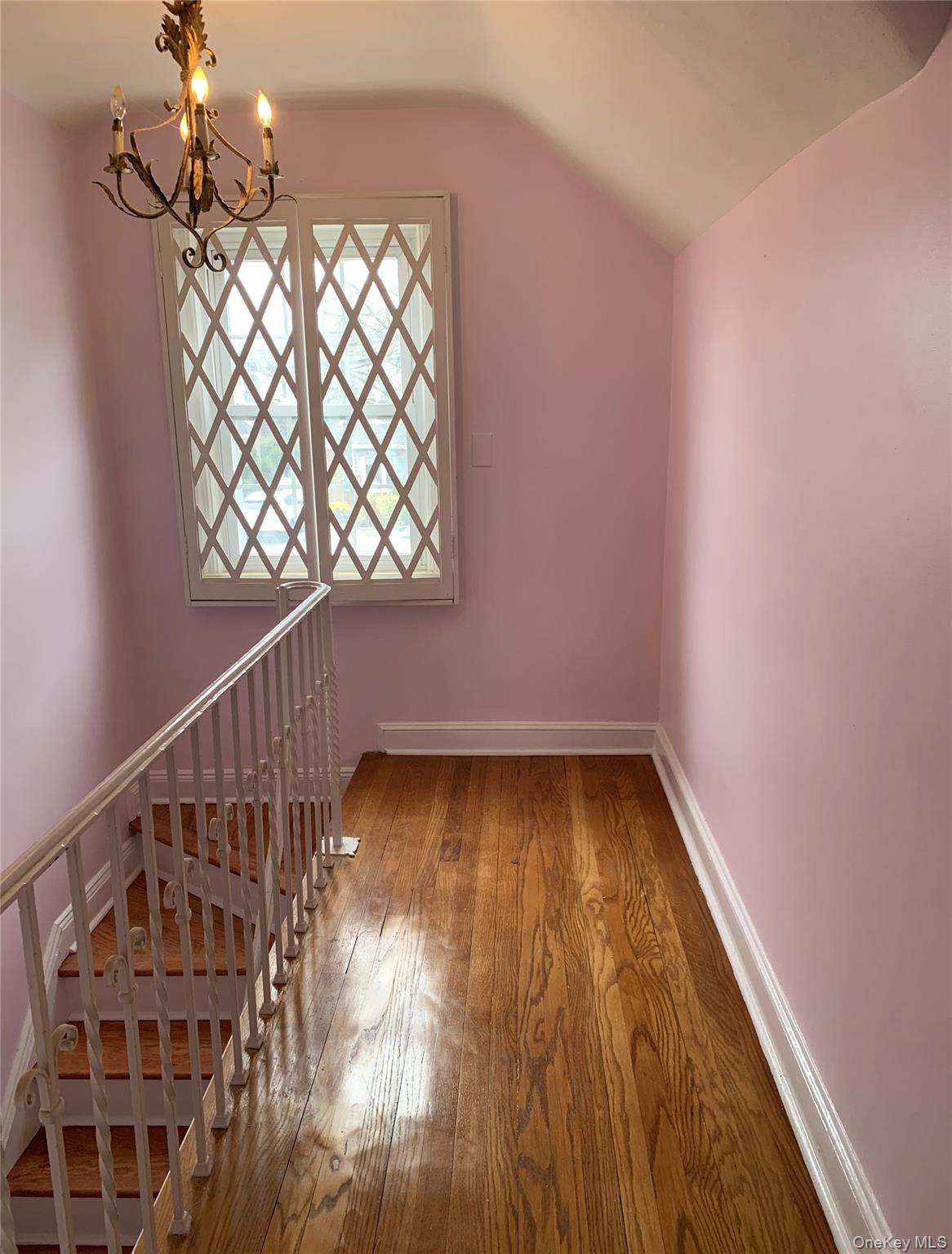 #5 photo, 700 Tulip Avenue, Stewart Manor , NY 11001