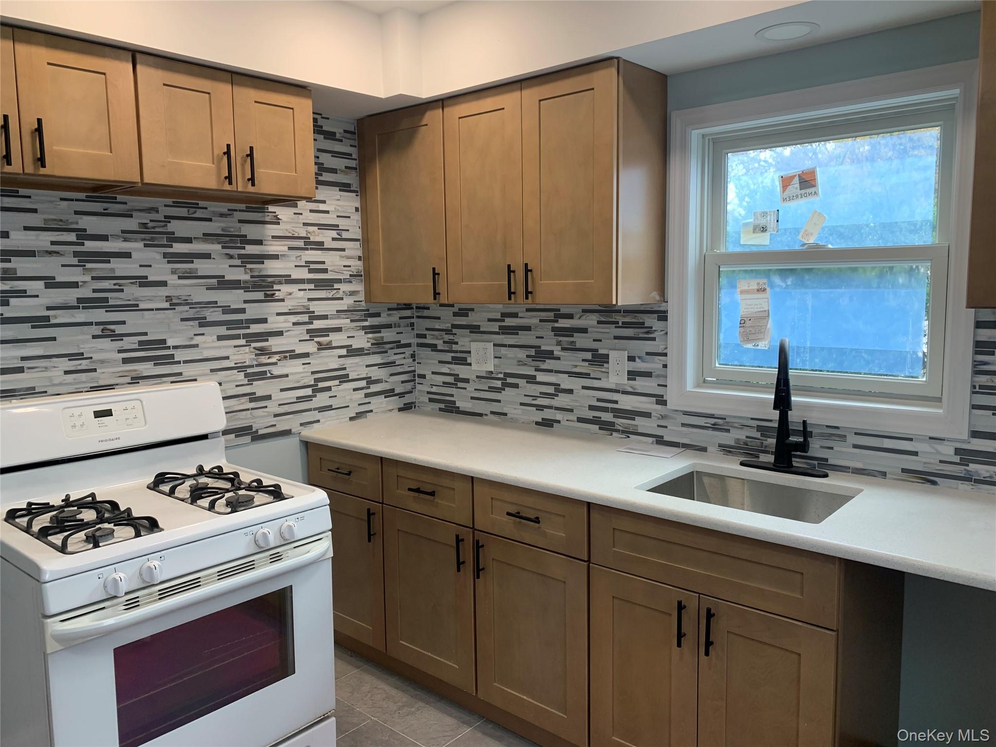 #7 photo, 700 Tulip Avenue, Stewart Manor , NY 11001