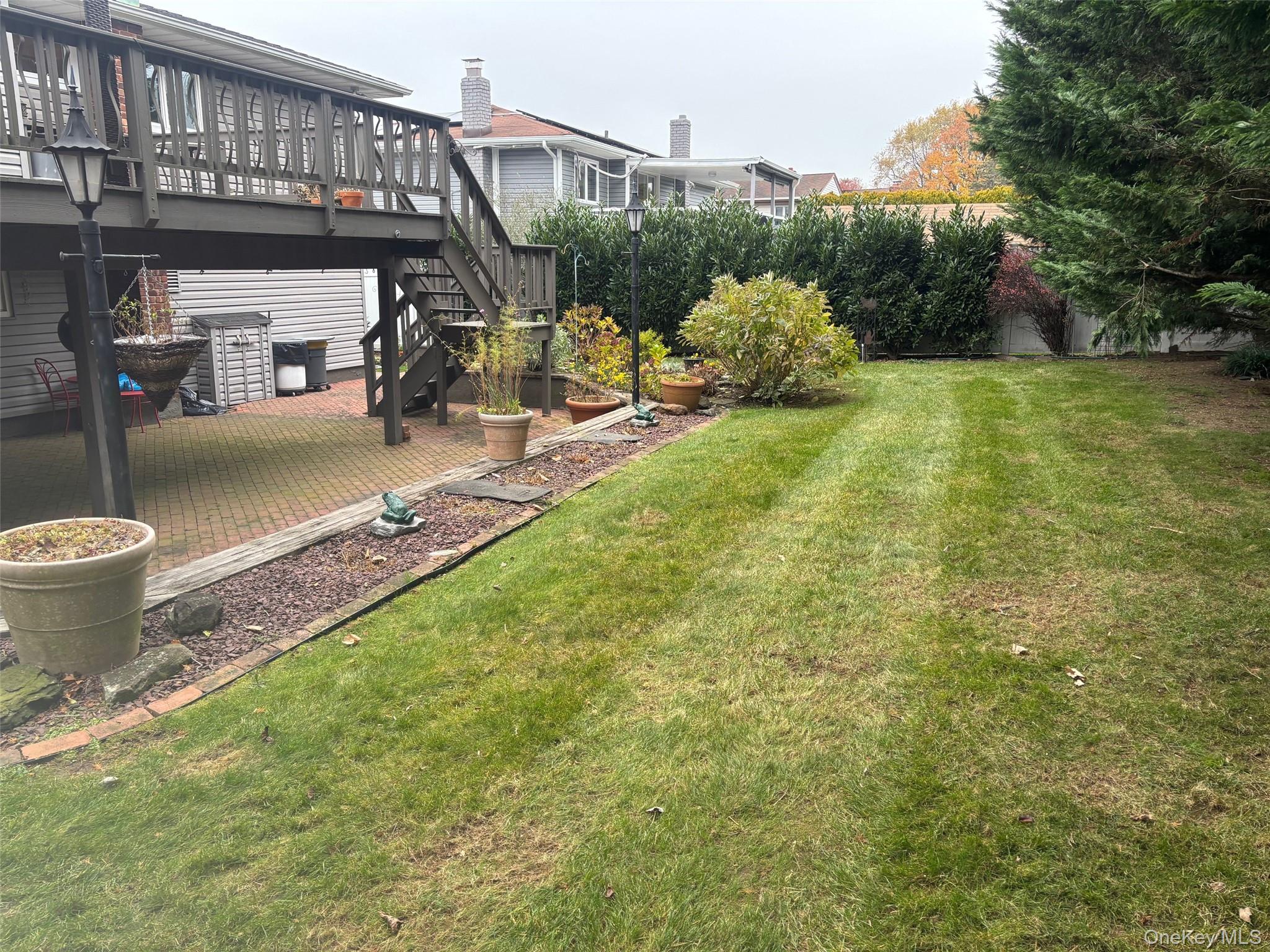 #16 photo, 51 Deer Lane, Hicksville , NY 11801