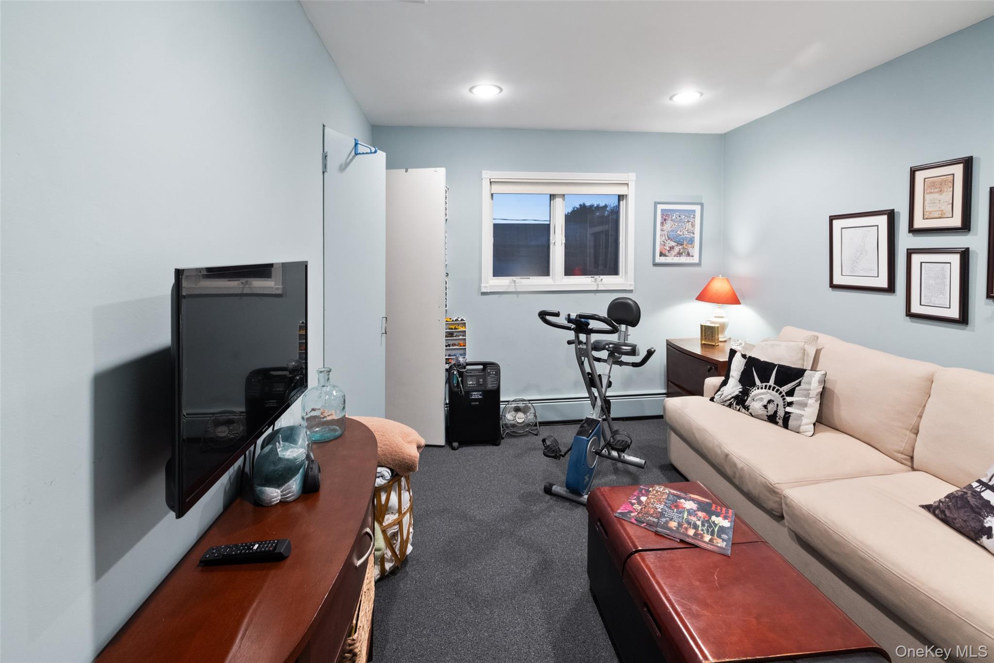 #18 photo, 51 Deer Lane, Hicksville , NY 11801