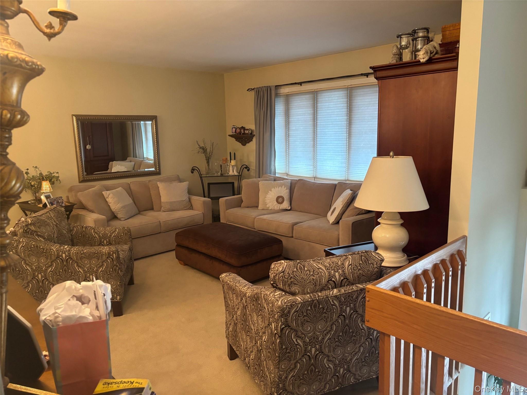 #4 photo, 51 Deer Lane, Hicksville , NY 11801