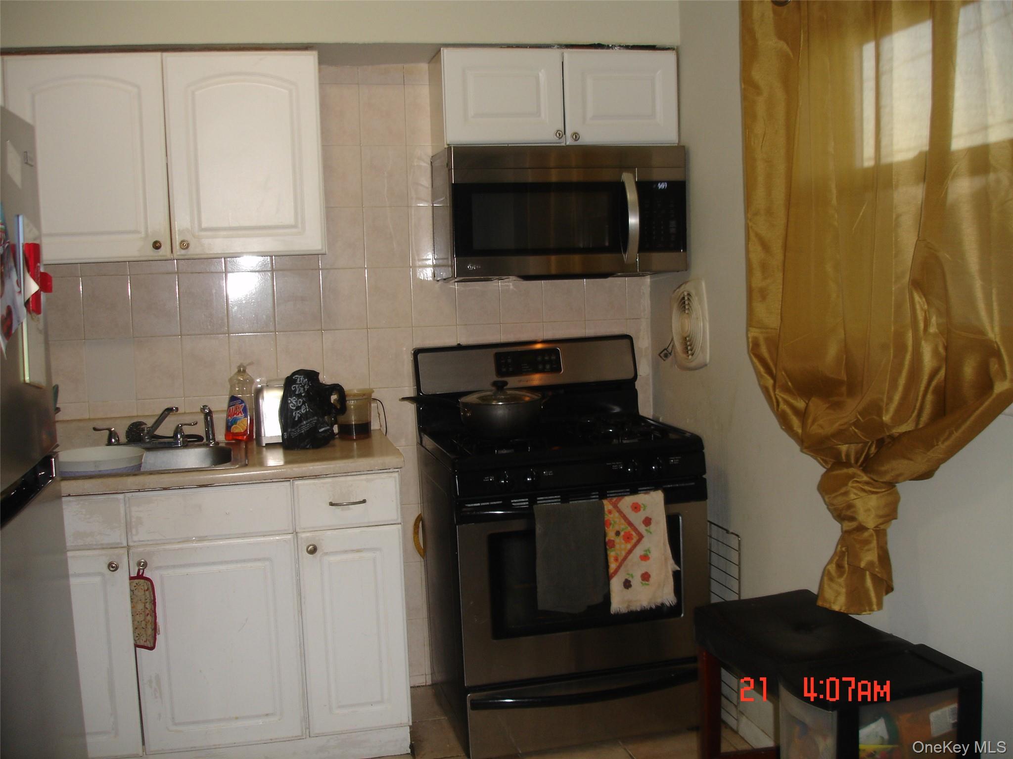 #2 photo, 17 Stewart Avenue, Hempstead , NY 11550