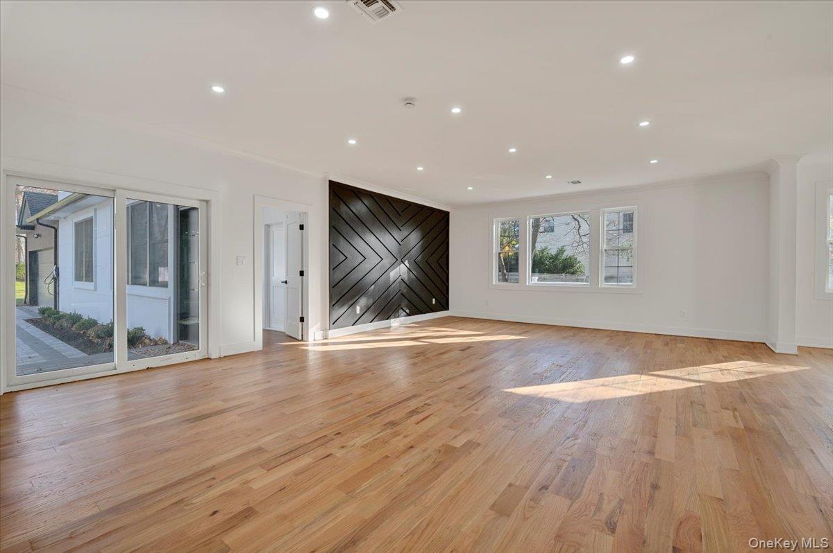 #11 photo, 1130A Carlls Straight Path, Dix Hills , NY 11746