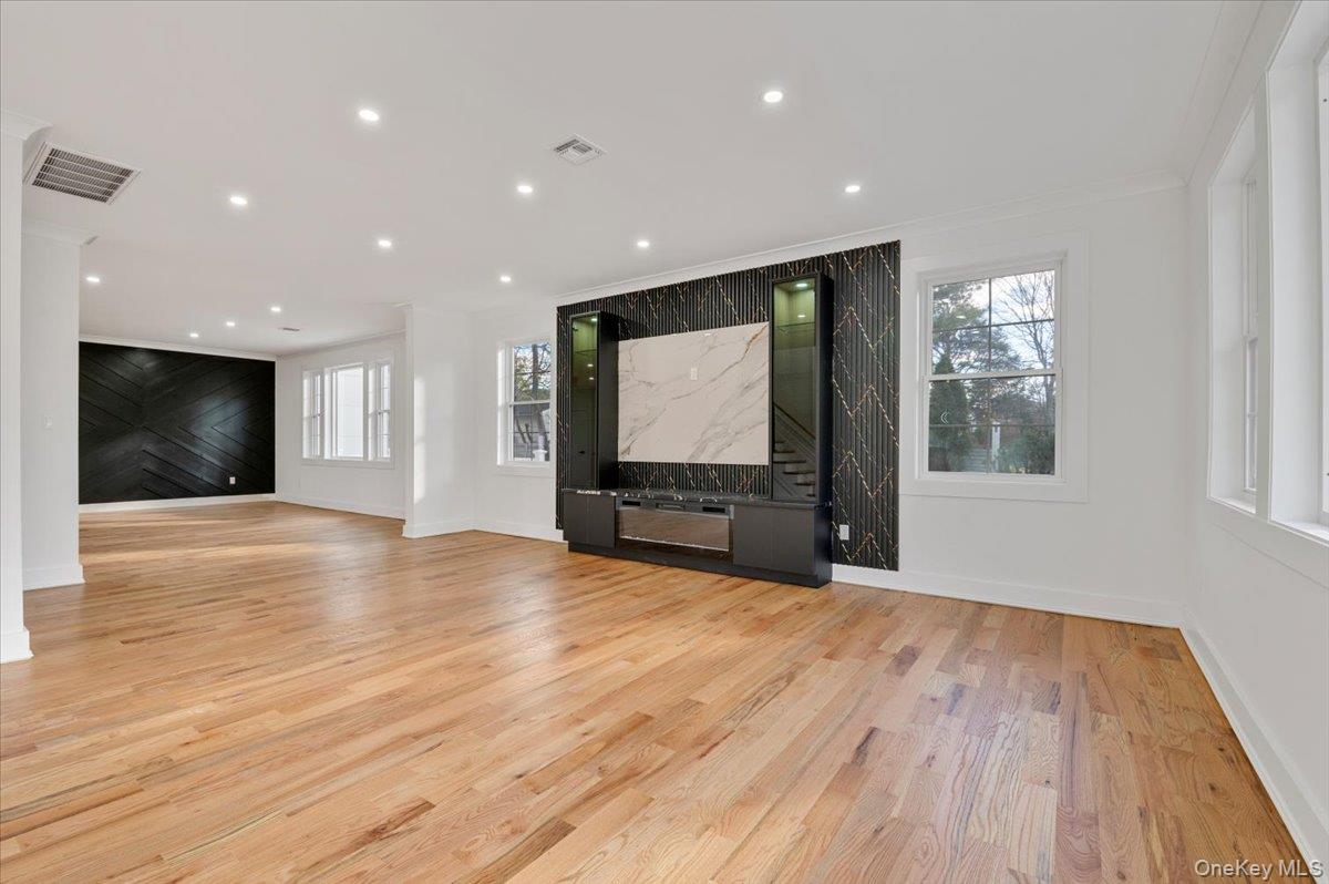 #8 photo, 1130A Carlls Straight Path, Dix Hills , NY 11746