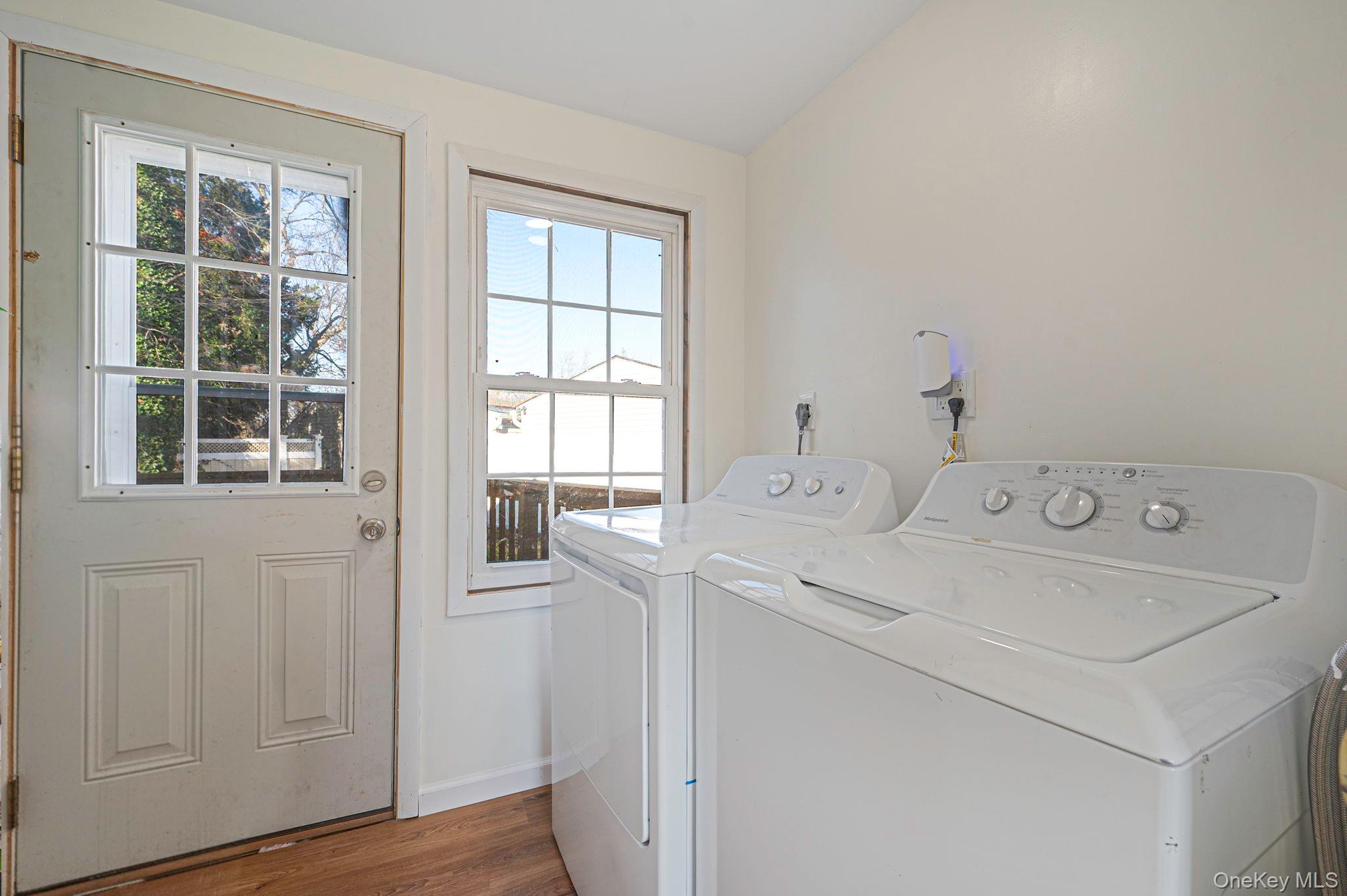 #13 photo, 92 E John Street, سوفولك Lindenhurst , NY 11757