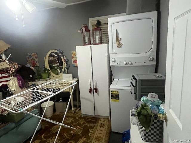 #15 photo, 52 Mist Lane, Westbury , NY 11590