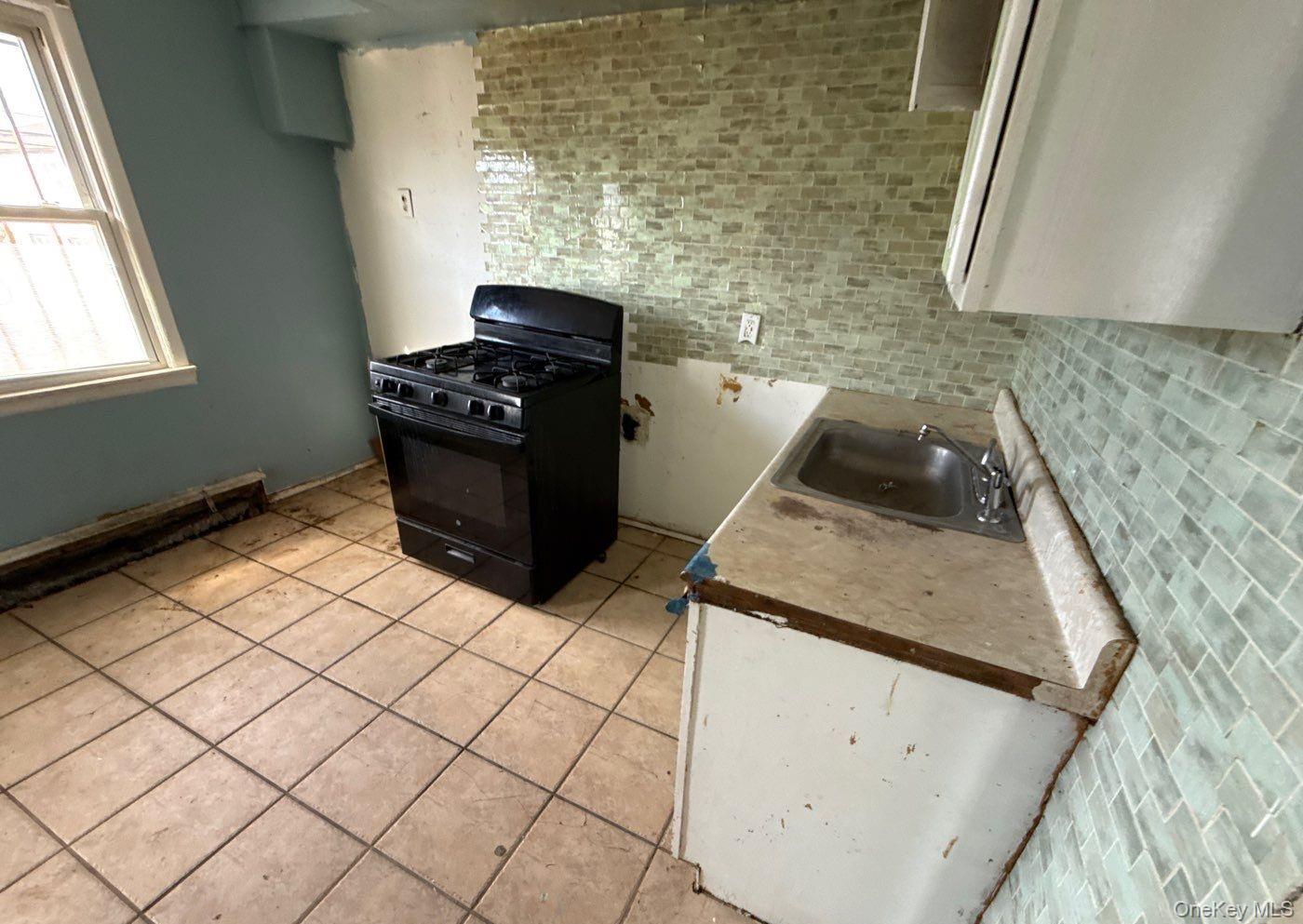 #5 photo, 156 Beach 60th Street, Arverne , NY 11692