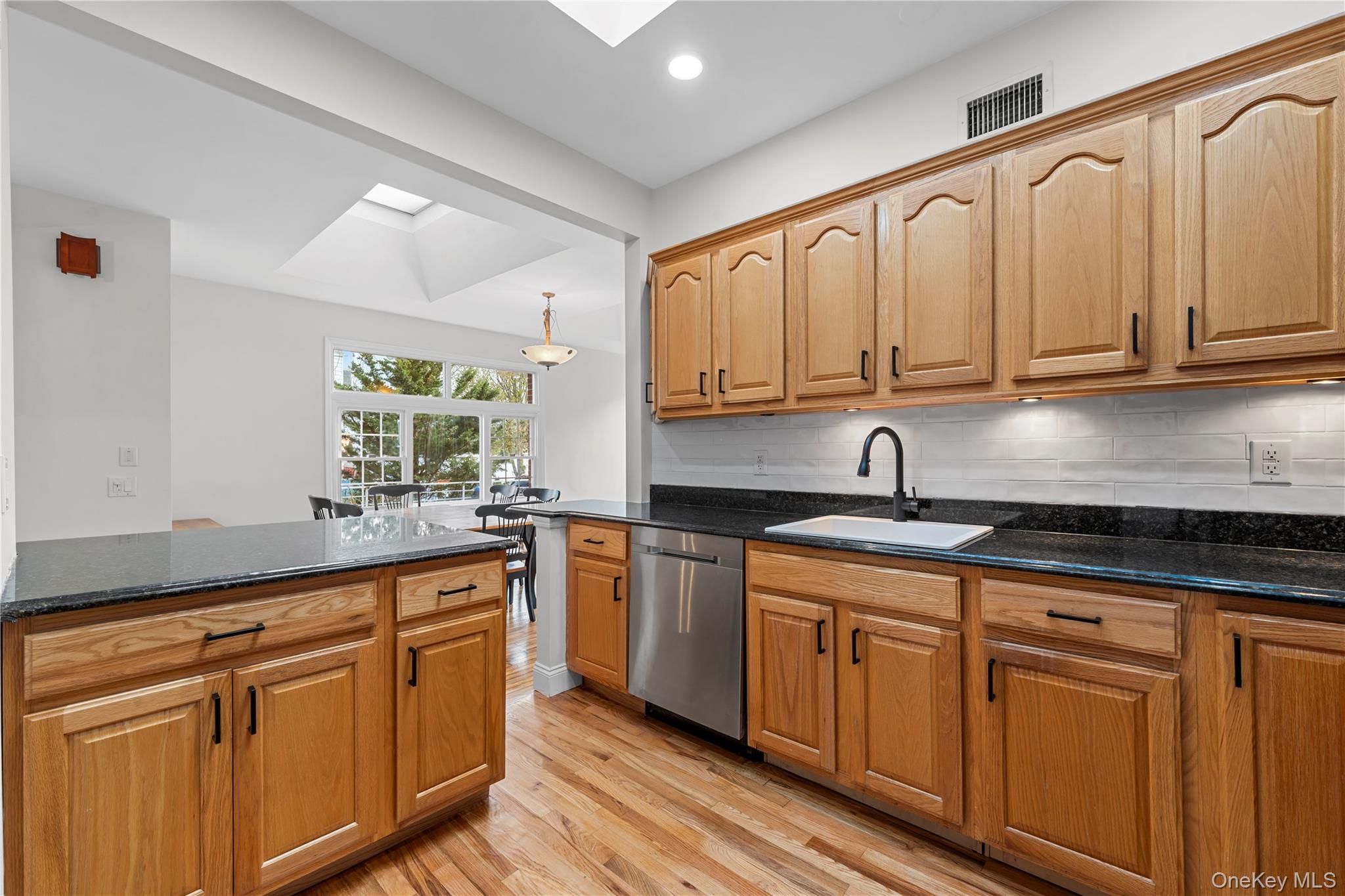 #12 photo, 31 Barnes Street, Long Beach , NY 11561