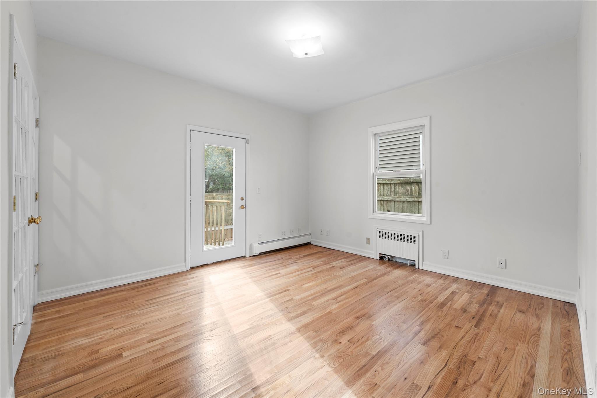 #16 photo, 31 Barnes Street, Long Beach , NY 11561