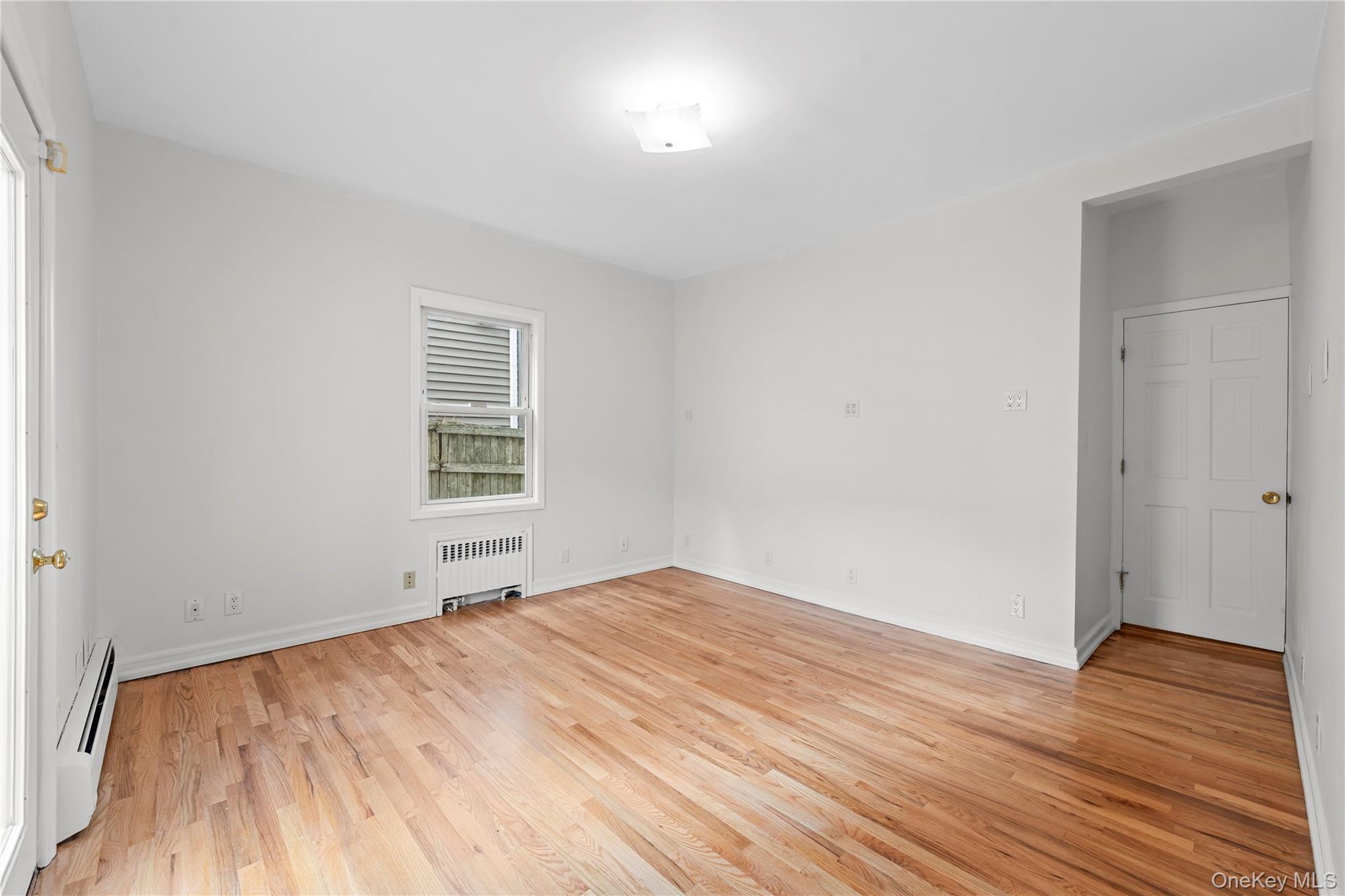 #17 photo, 31 Barnes Street, Long Beach , NY 11561