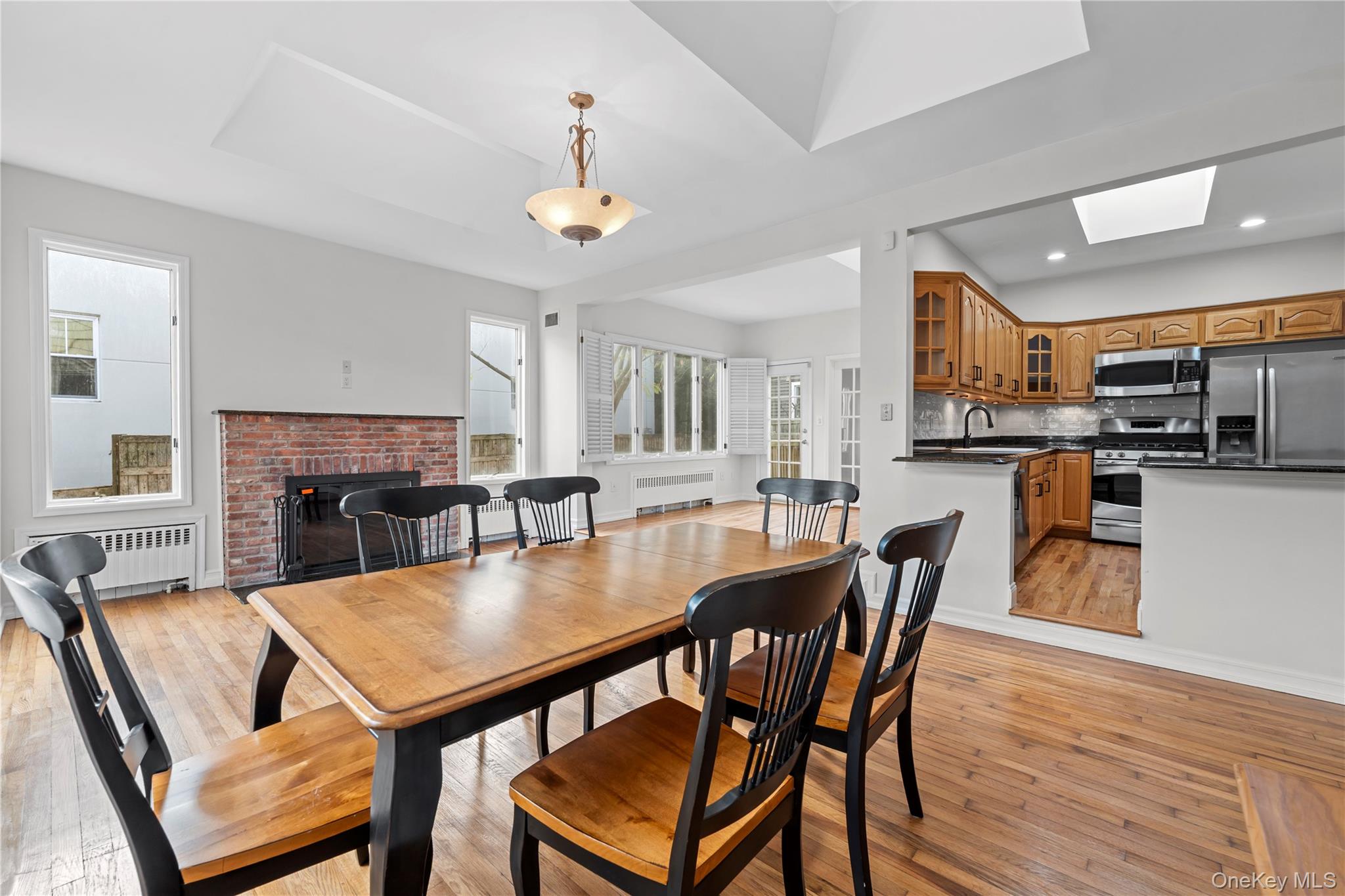 #8 photo, 31 Barnes Street, Long Beach , NY 11561