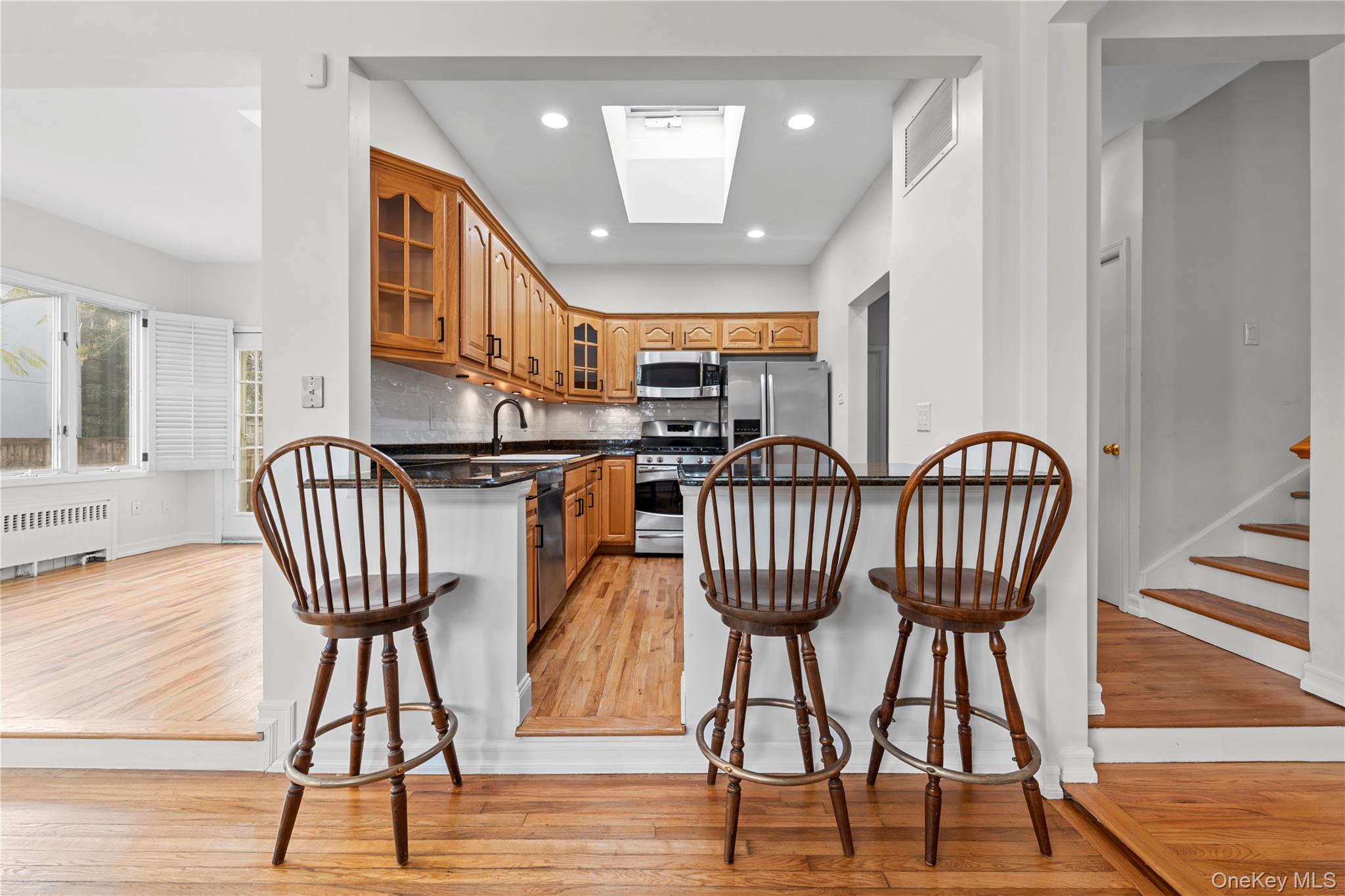 #9 photo, 31 Barnes Street, Long Beach , NY 11561