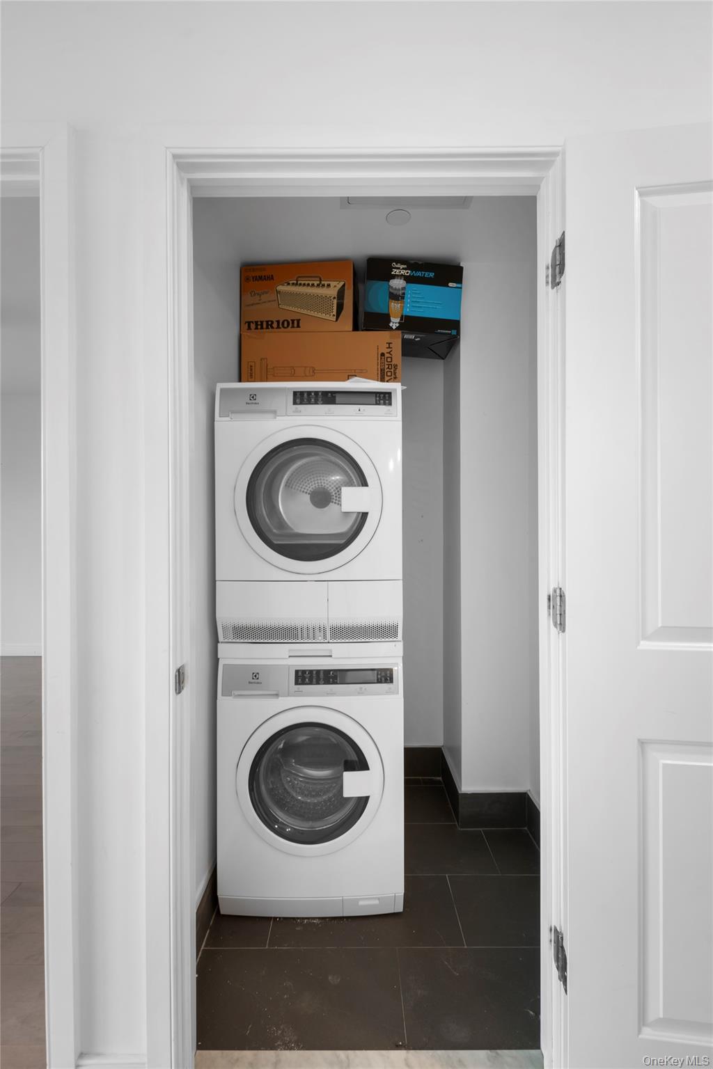 #12 photo, 41-04 27th Street, Long Island City , NY 11101