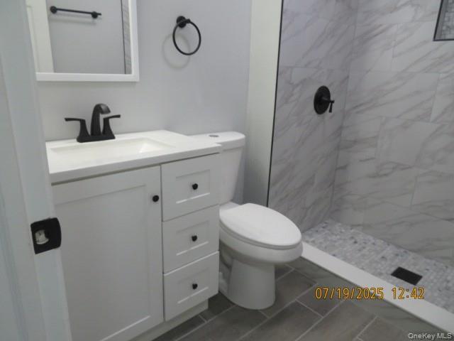 #10 photo, 10 Woodland Lane, Huntington , NY 11743