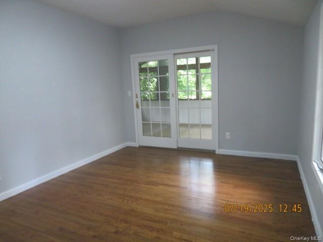 #18 photo, 10 Woodland Lane, Huntington , NY 11743