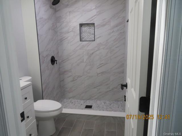 #9 photo, 10 Woodland Lane, Huntington , NY 11743