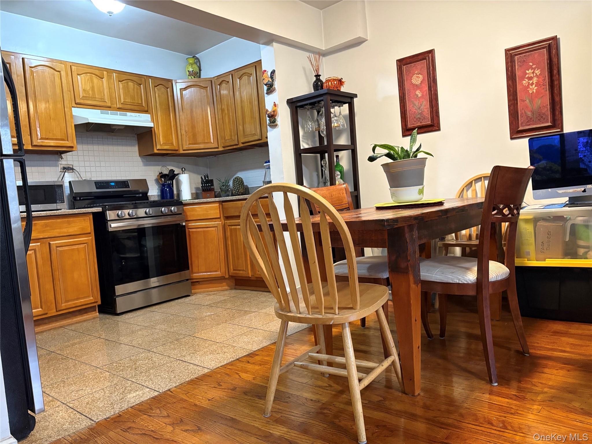 #5 photo, 41-31 51 Street, Woodside , NY 11377