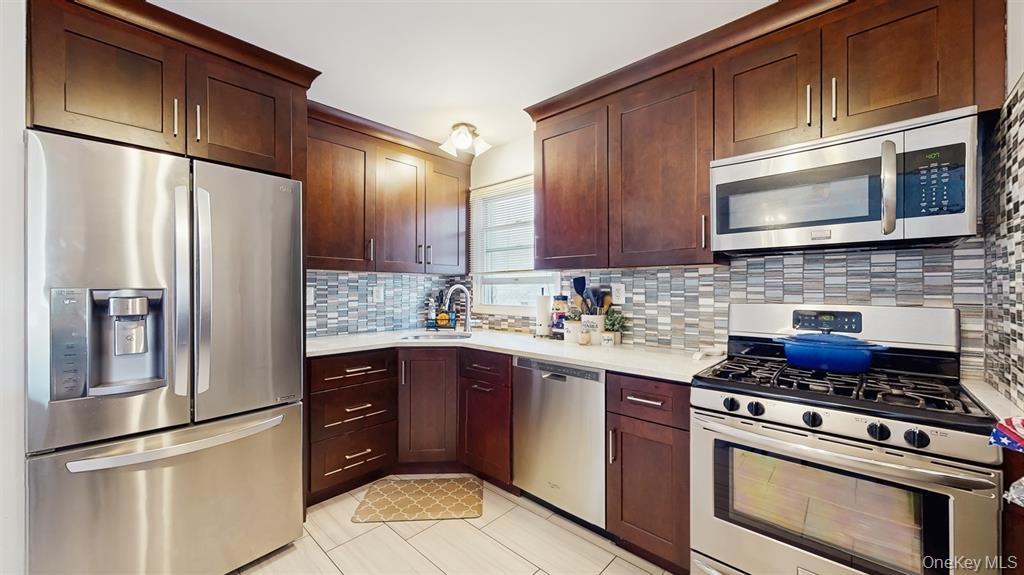 #4 photo, 156-40 76th Street, Howard Beach , NY 11414