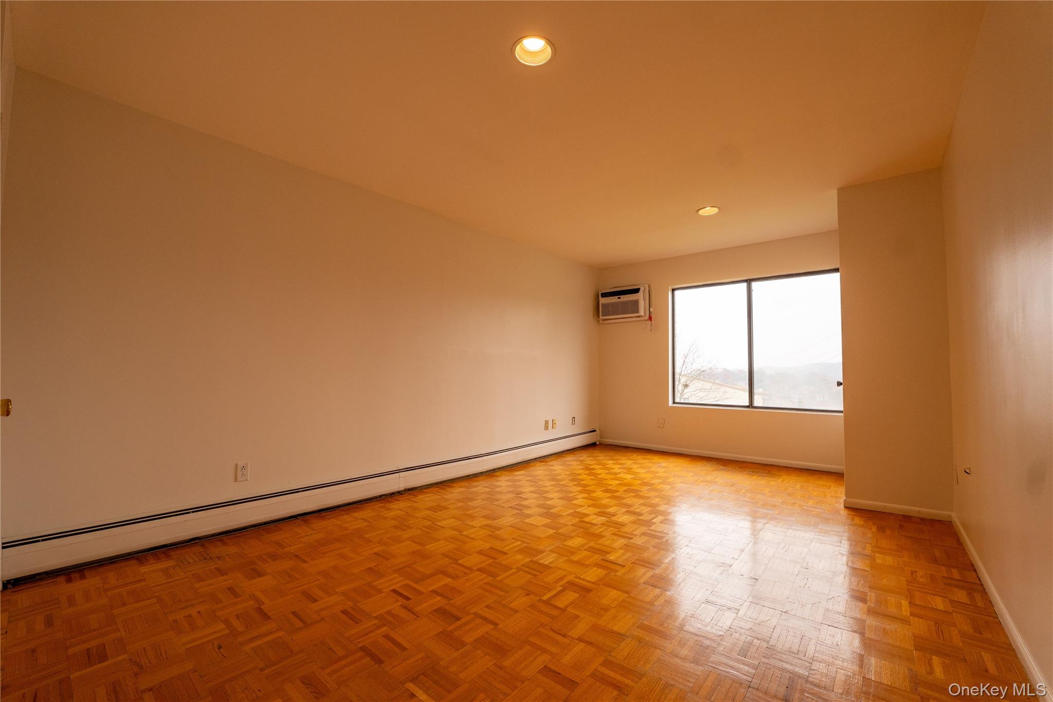 #13 photo, 174 Country Club Lane, Pomona , NY 10970