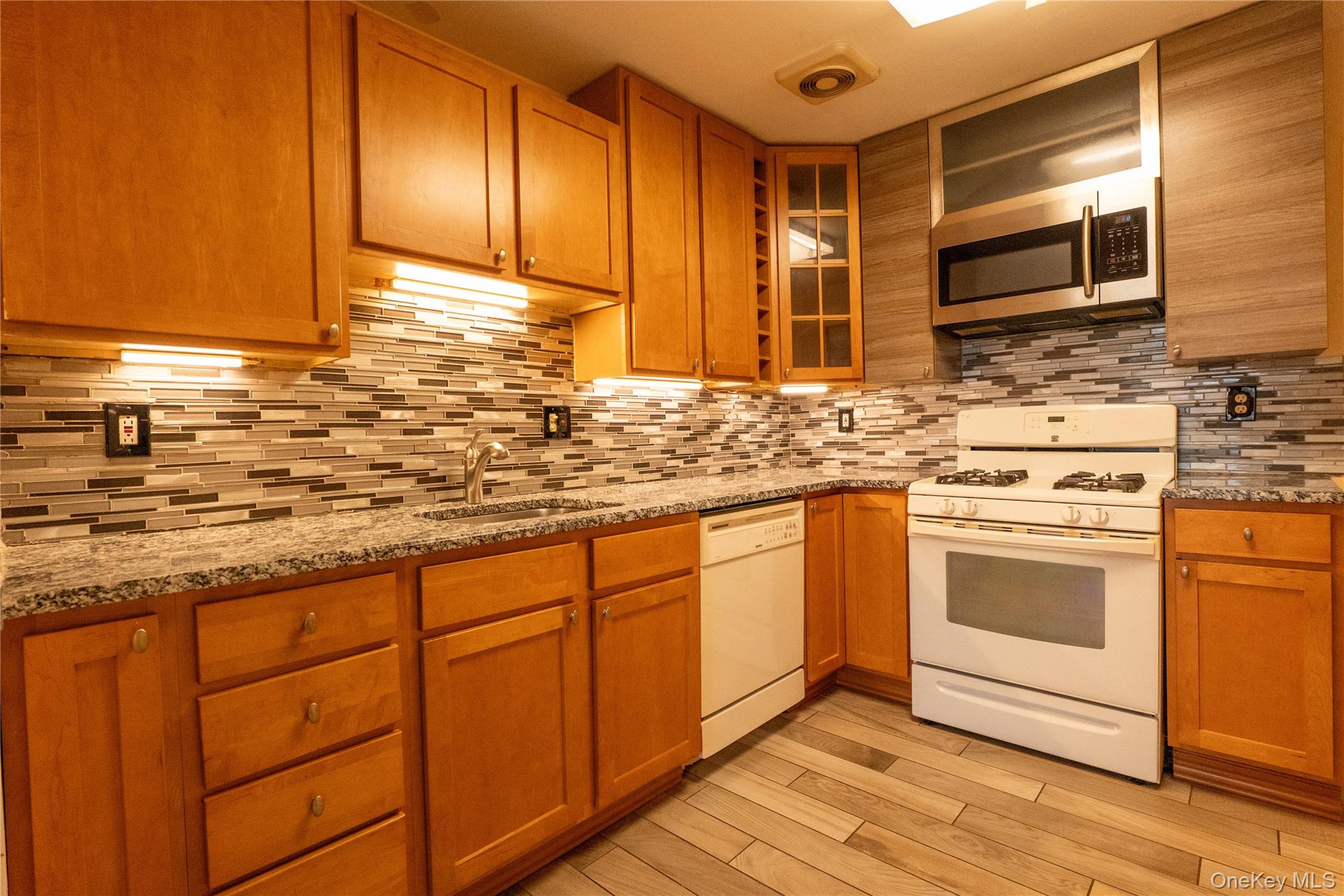 #6 photo, 174 Country Club Lane, Pomona , NY 10970