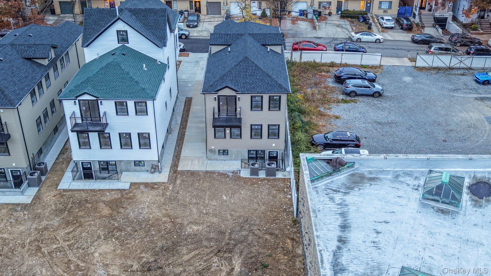 #8 photo, 342 E 234th Street, Bronx , NY 10470