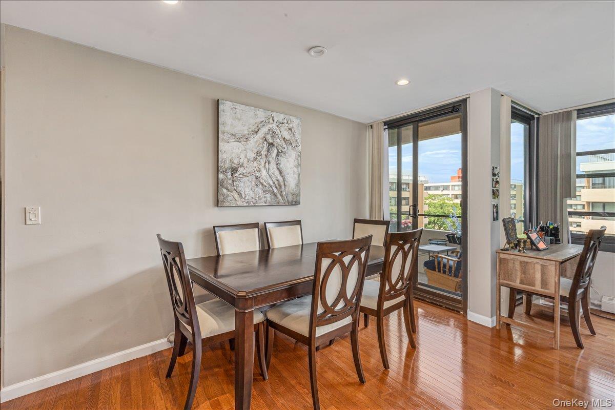 #4 photo, 7-04 166th Street, Beechhurst , NY 11357