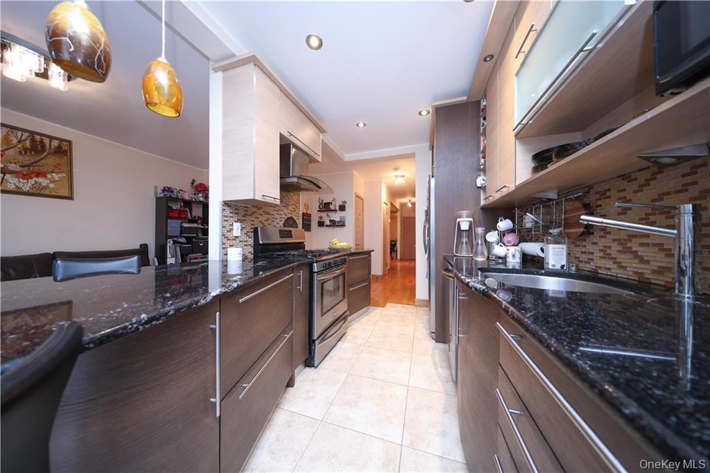 #5 photo, 2415 E 27th Street, Brooklyn , NY 11235