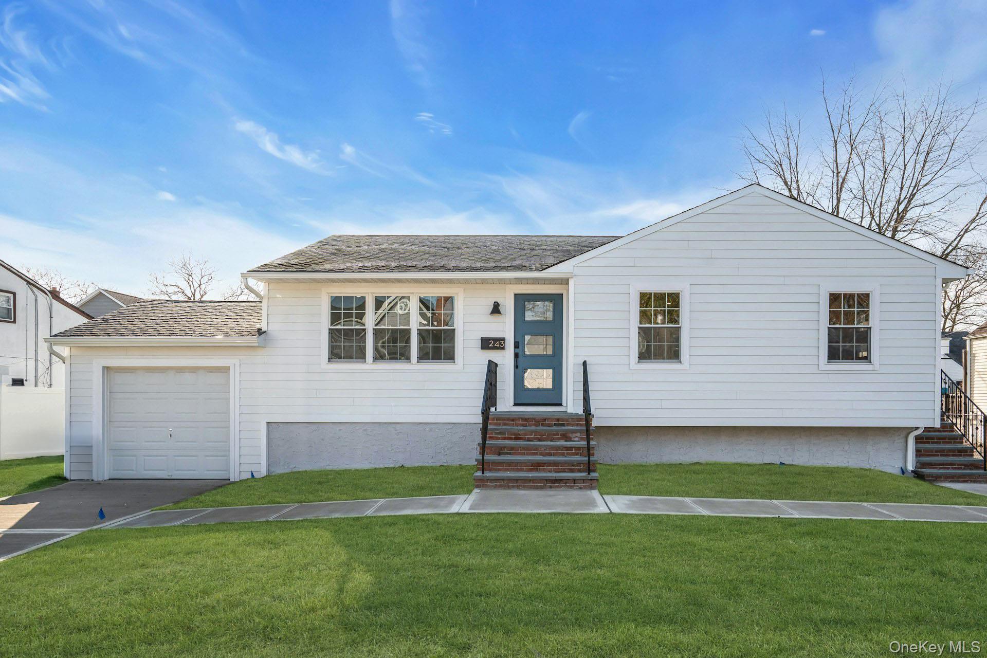 #1 photo, 243 Lido Parkway, Lindenhurst , NY 11757