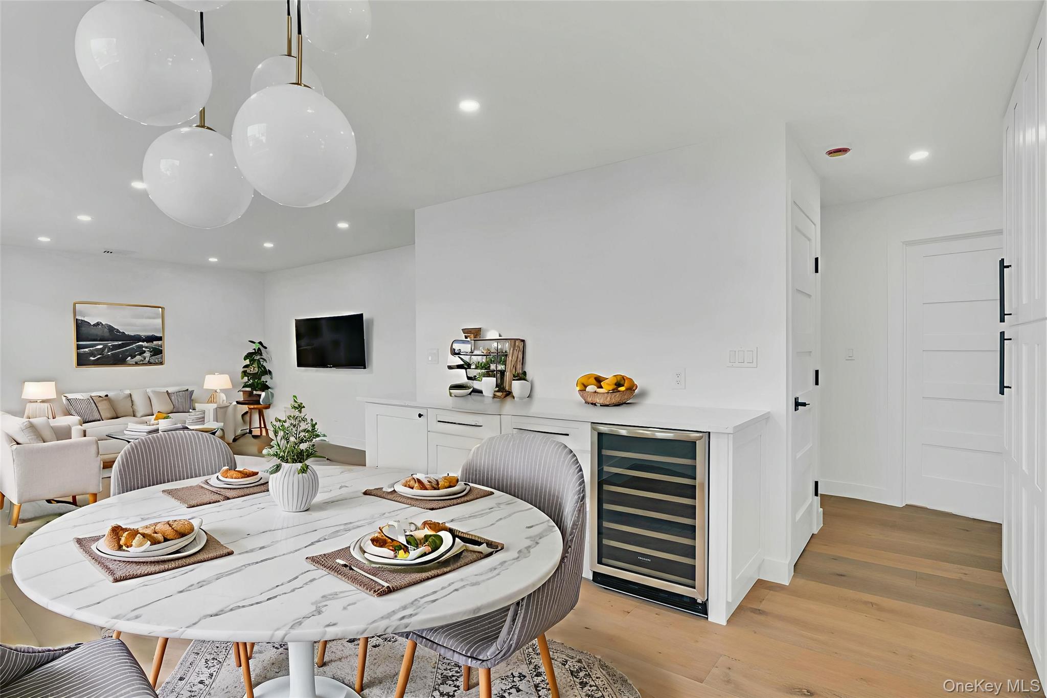 #16 photo, 243 Lido Parkway, Lindenhurst , NY 11757