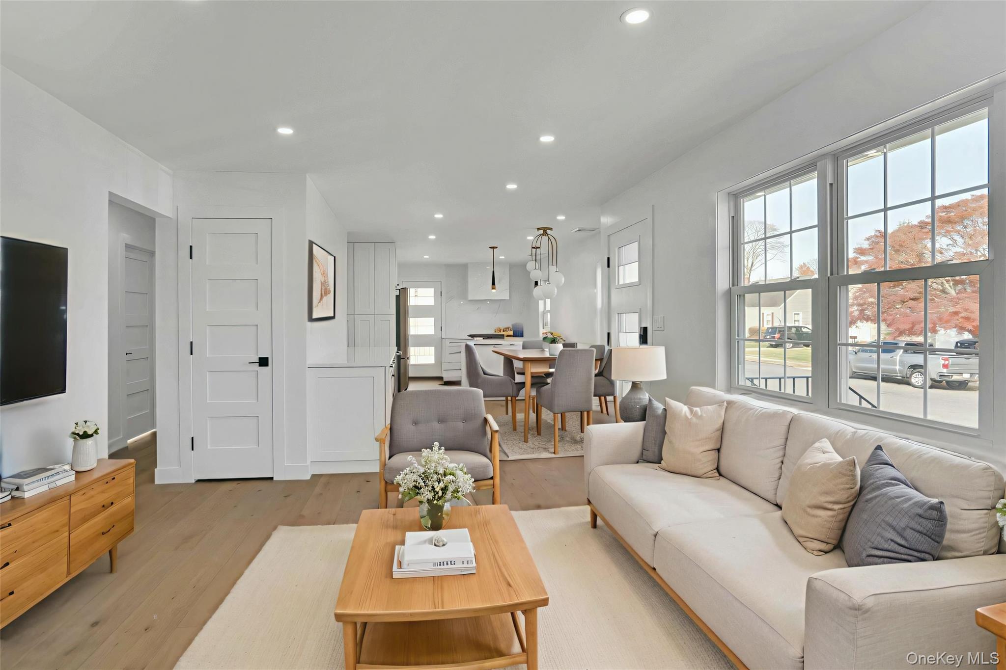 #9 photo, 243 Lido Parkway, Lindenhurst , NY 11757