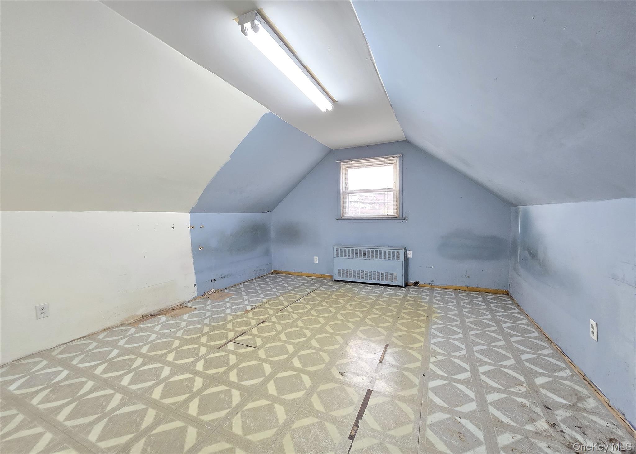 #12 photo, 369 Woodfield Road, West Hempstead , NY 11552