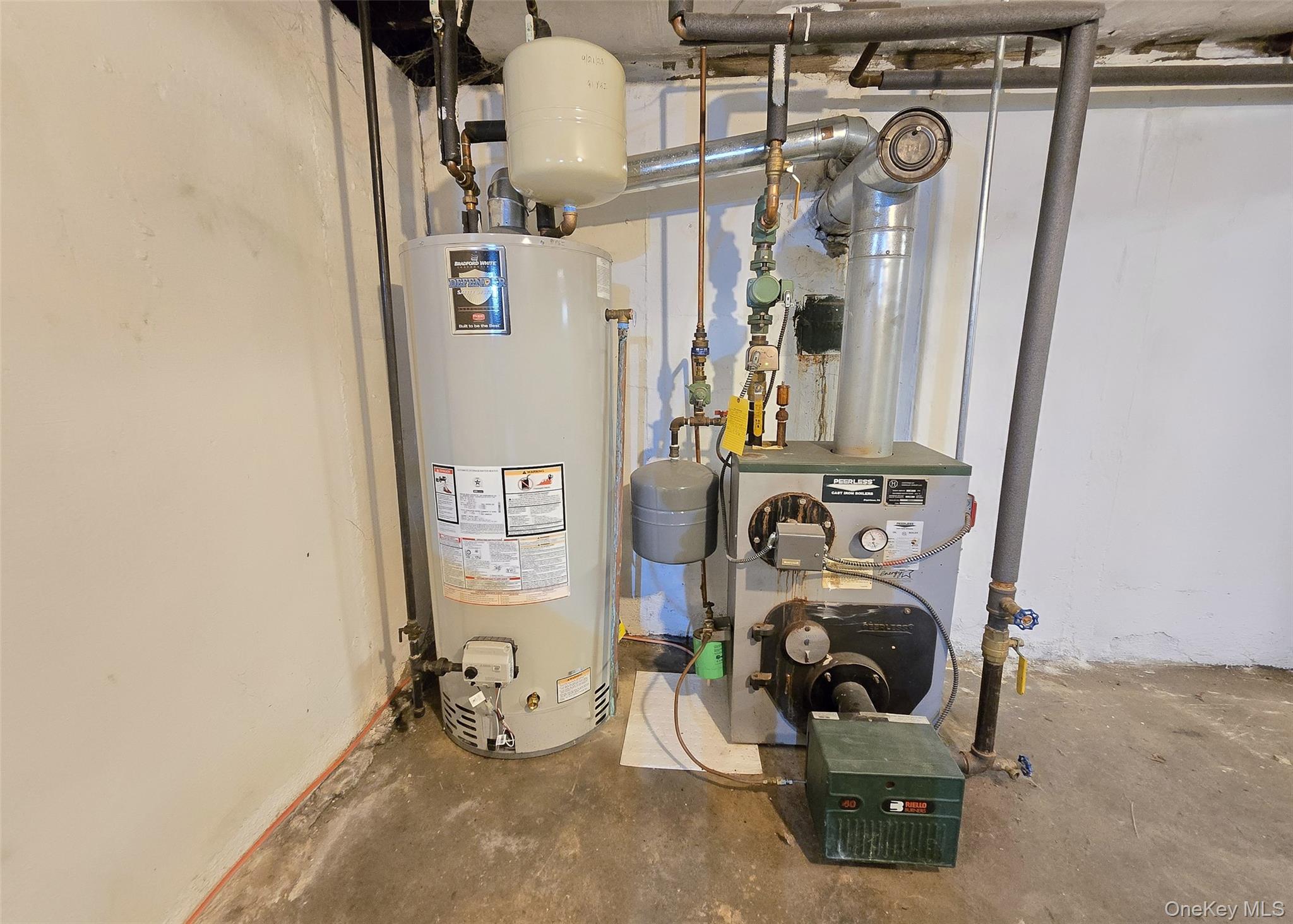 #19 photo, 369 Woodfield Road, West Hempstead , NY 11552