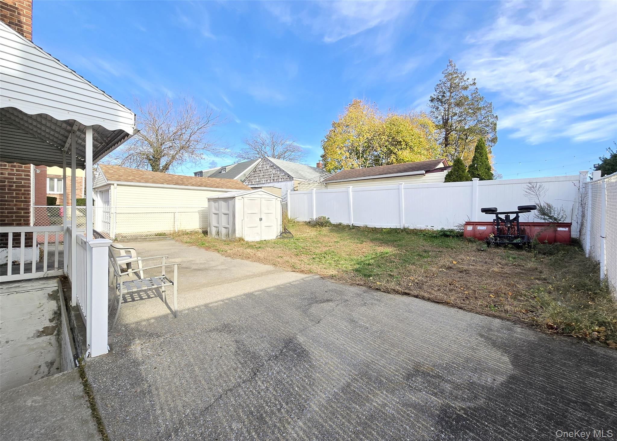 #20 photo, 369 Woodfield Road, West Hempstead , NY 11552