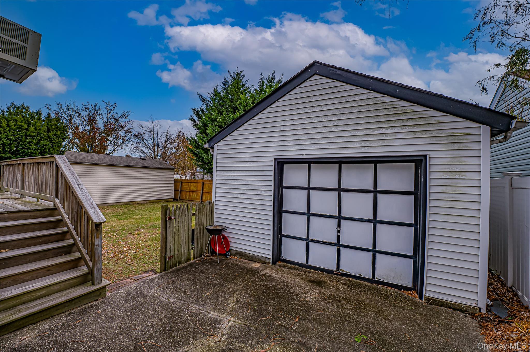 #20 photo, 2465 Woodland Avenue, Wantagh , NY 11793