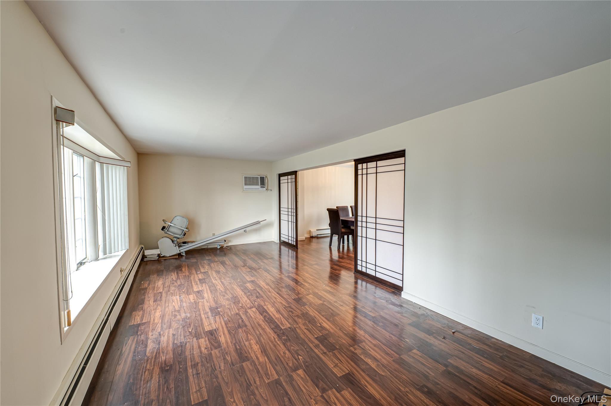 #4 photo, 2465 Woodland Avenue, Wantagh , NY 11793