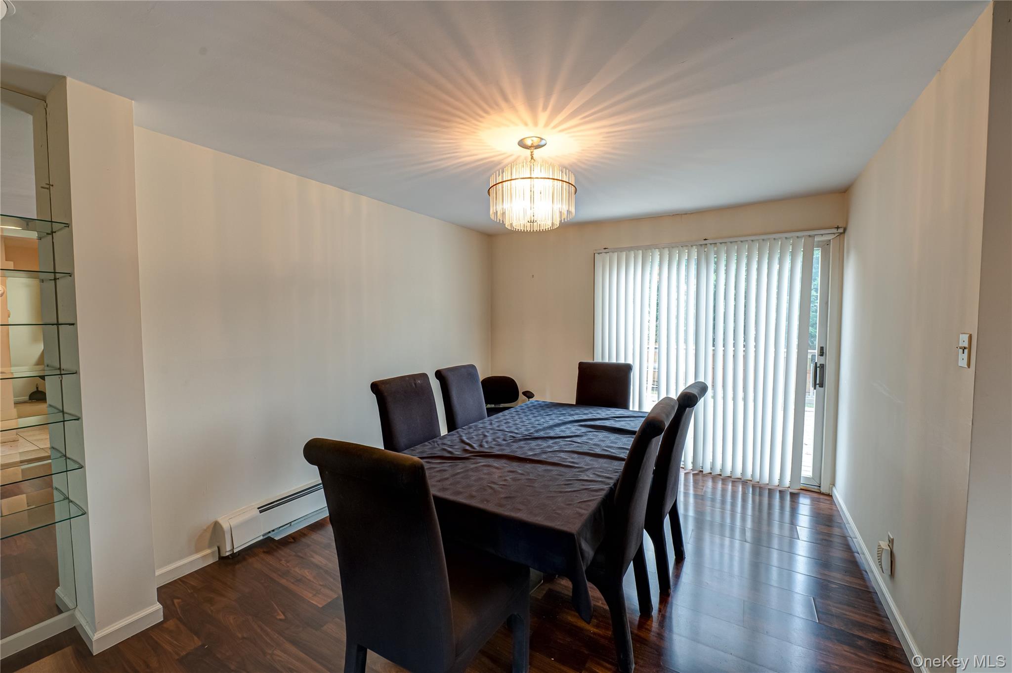 #6 photo, 2465 Woodland Avenue, Wantagh , NY 11793