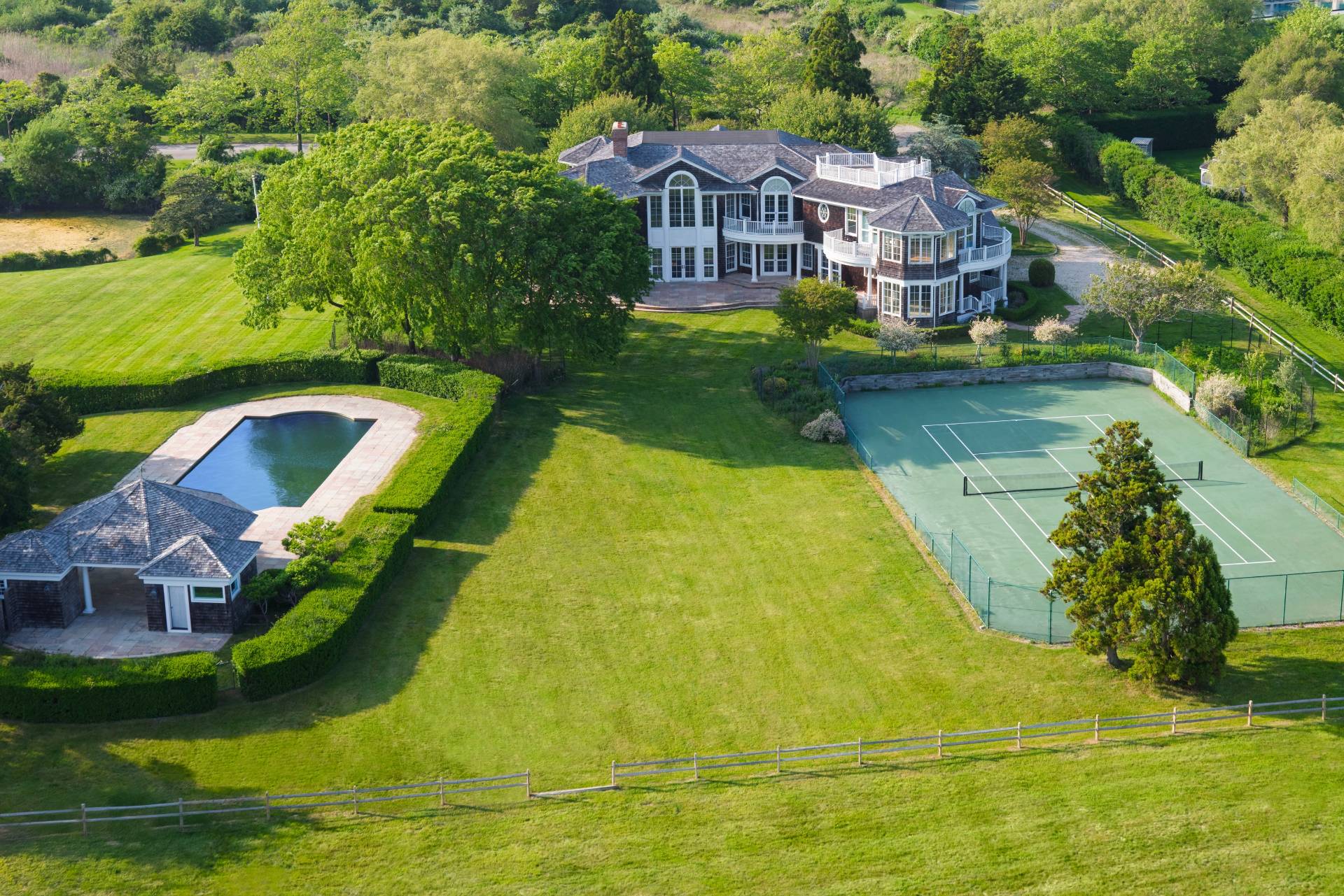 #4 photo, 24, 20 Jule Pond Drive, Water Mill , NY 11968