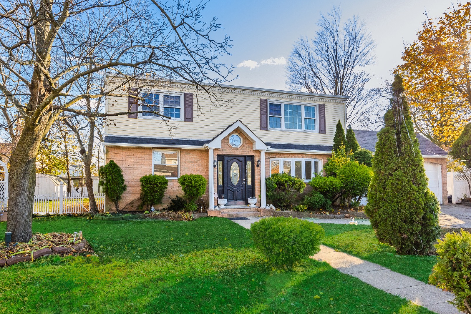 #1 photo, 1565 10th St, West Babylon , NY 11704