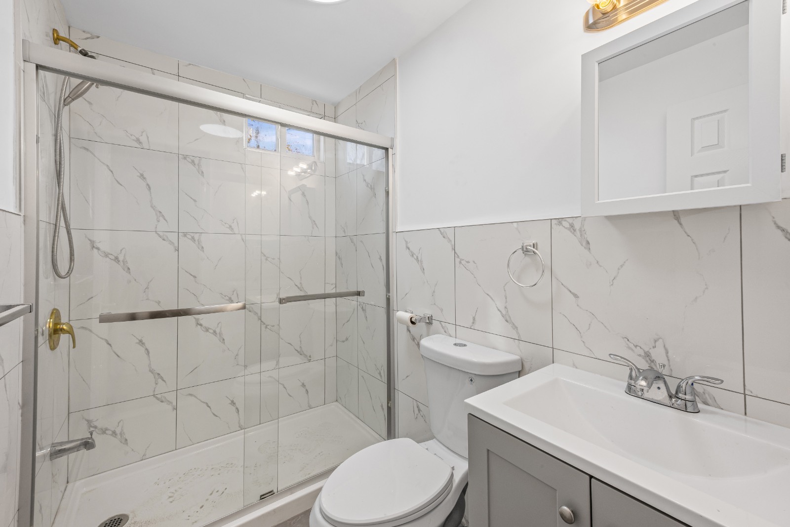 #14 photo, 1565 10th St, West Babylon , NY 11704