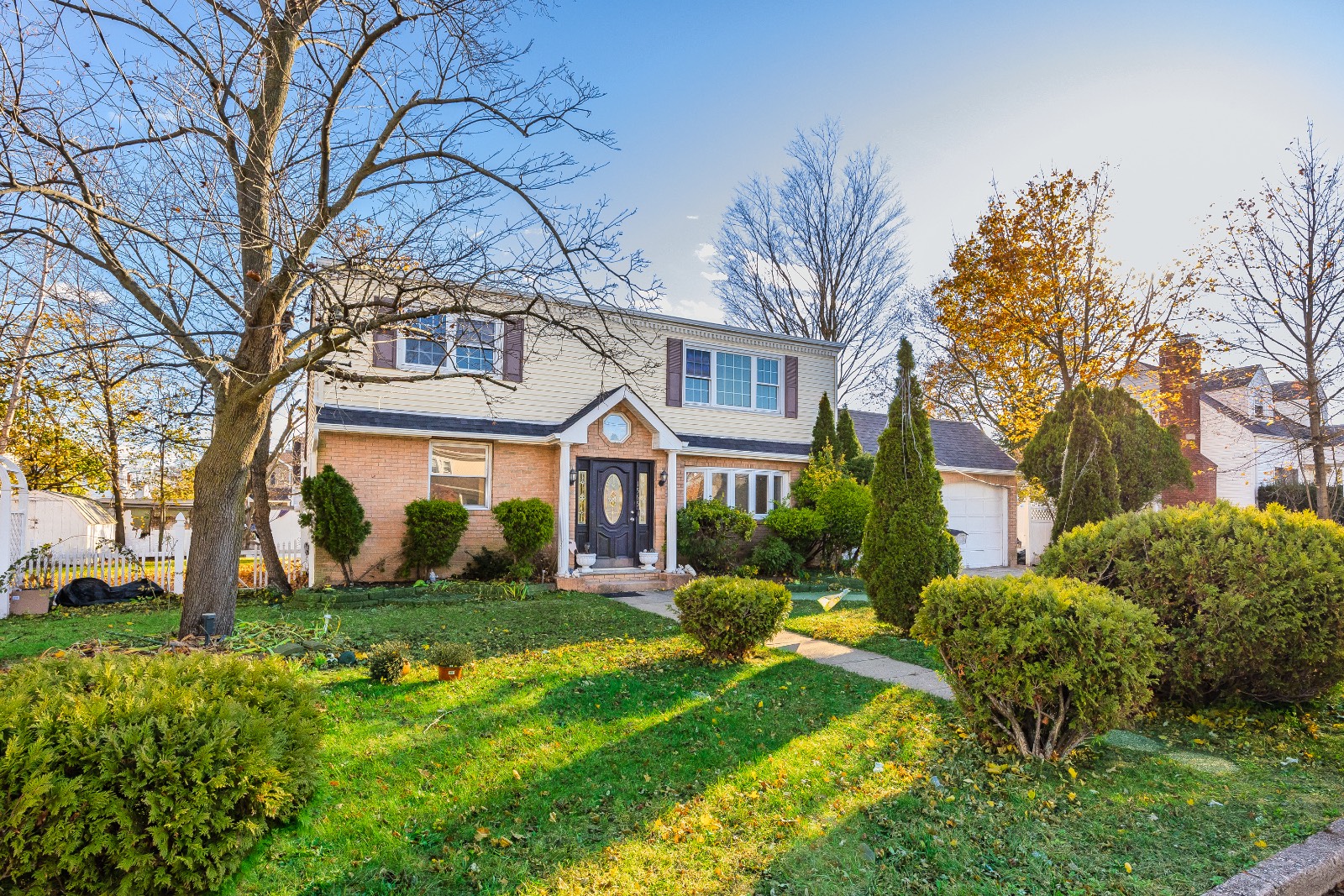 #2 photo, 1565 10th St, West Babylon , NY 11704