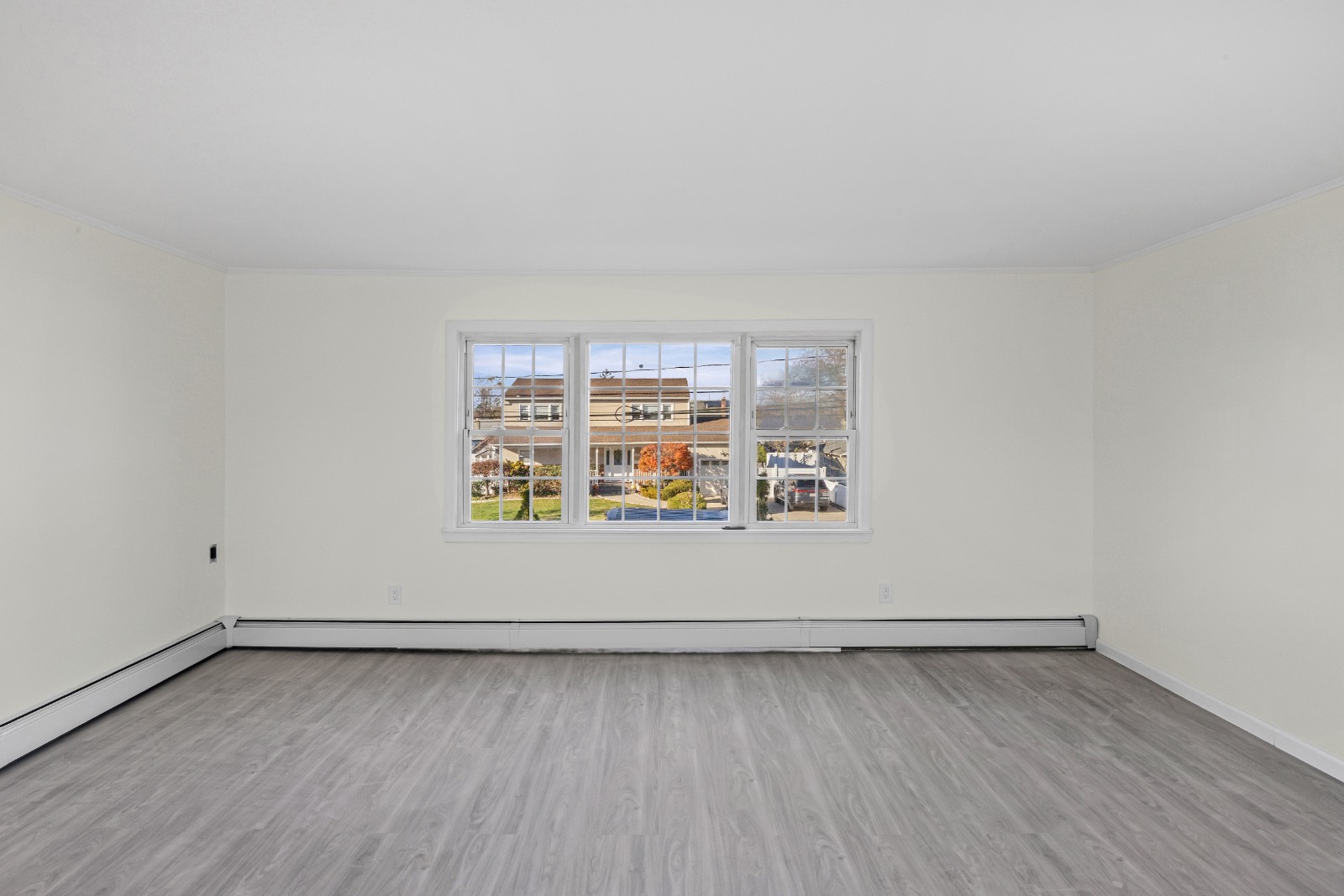 #25 photo, 1565 10th St, West Babylon , NY 11704