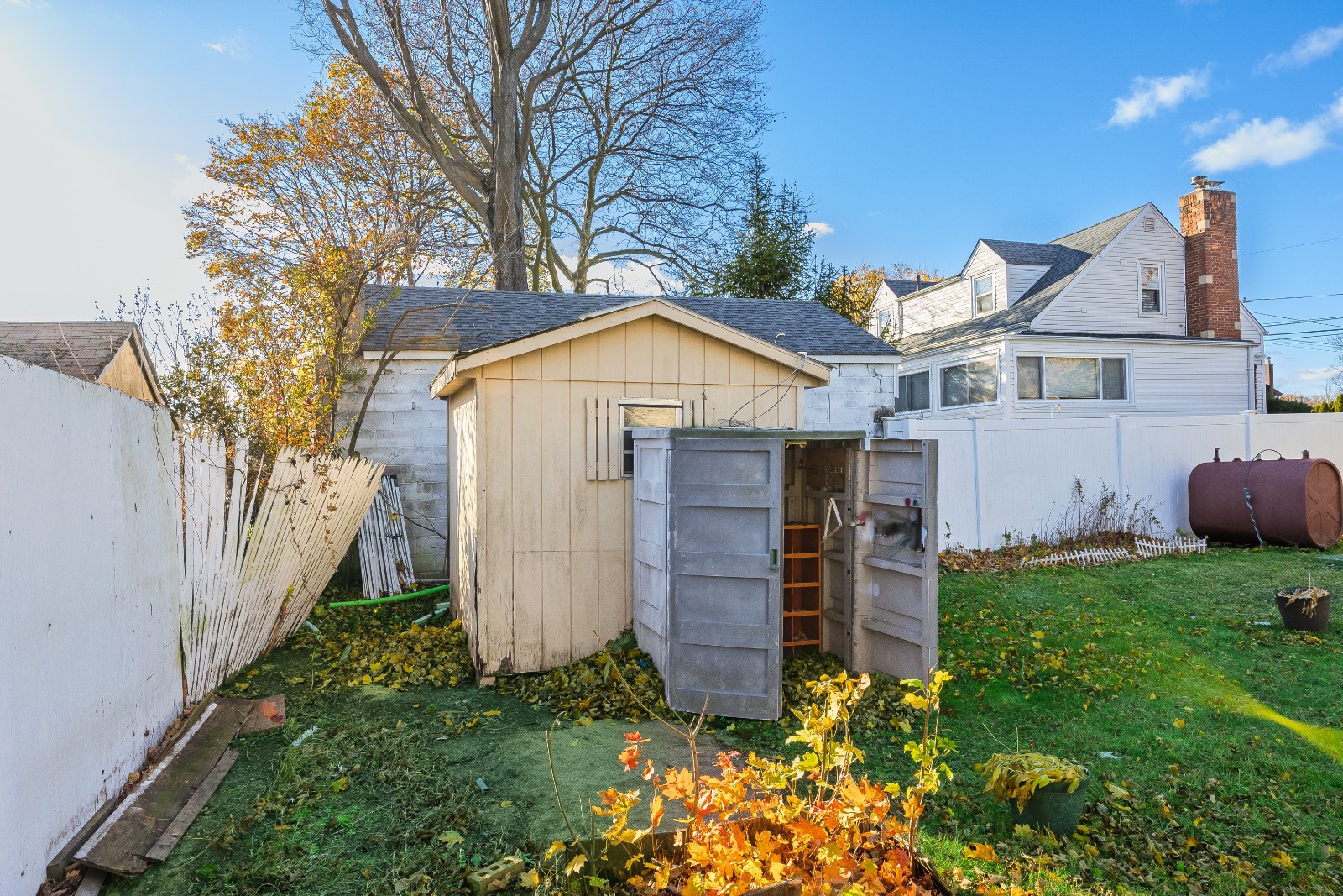 #29 photo, 1565 10th St, West Babylon , NY 11704