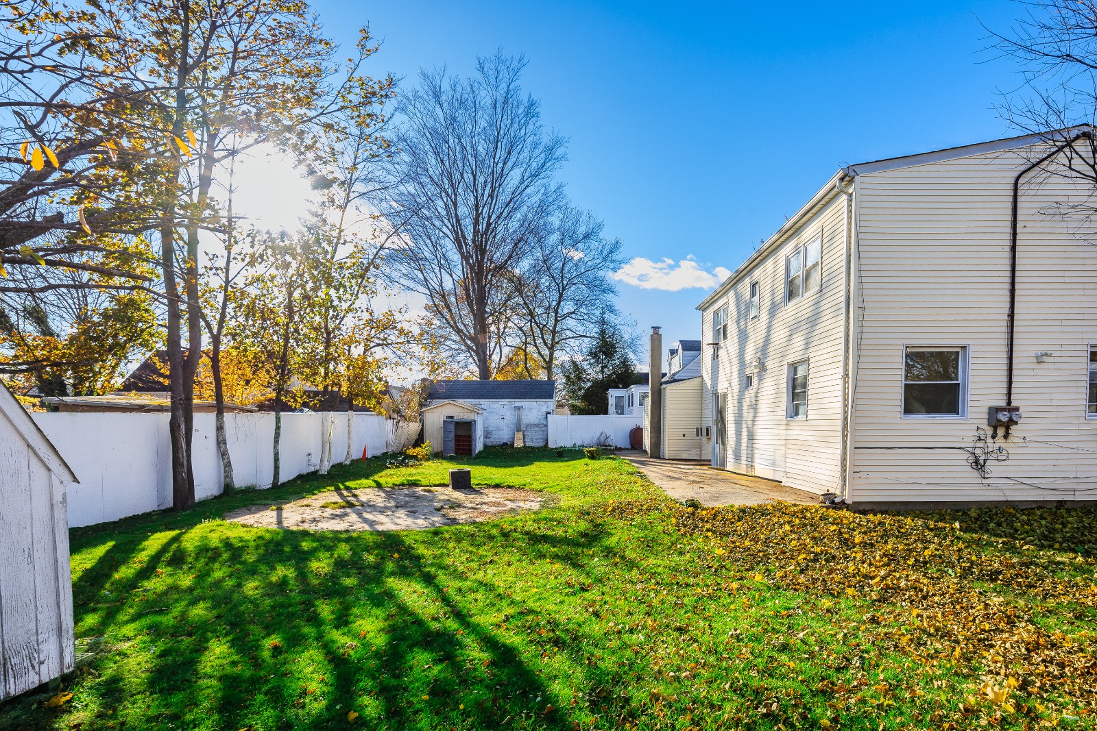 #33 photo, 1565 10th St, West Babylon , NY 11704