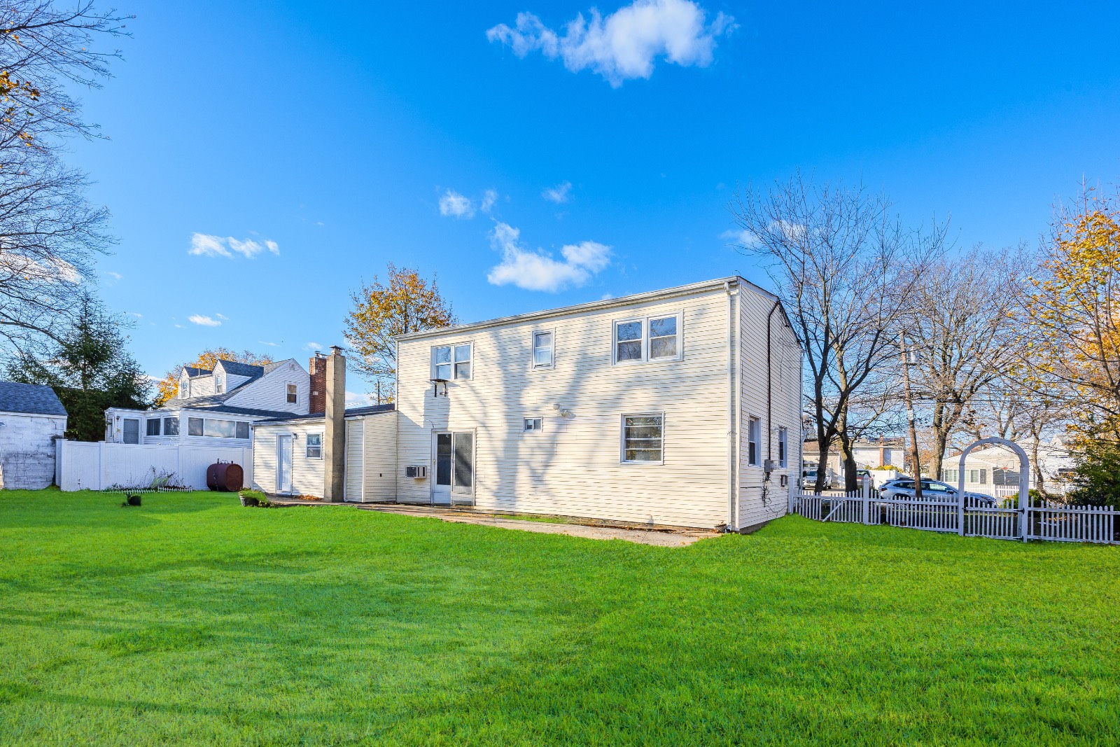 #35 photo, 1565 10th St, West Babylon , NY 11704