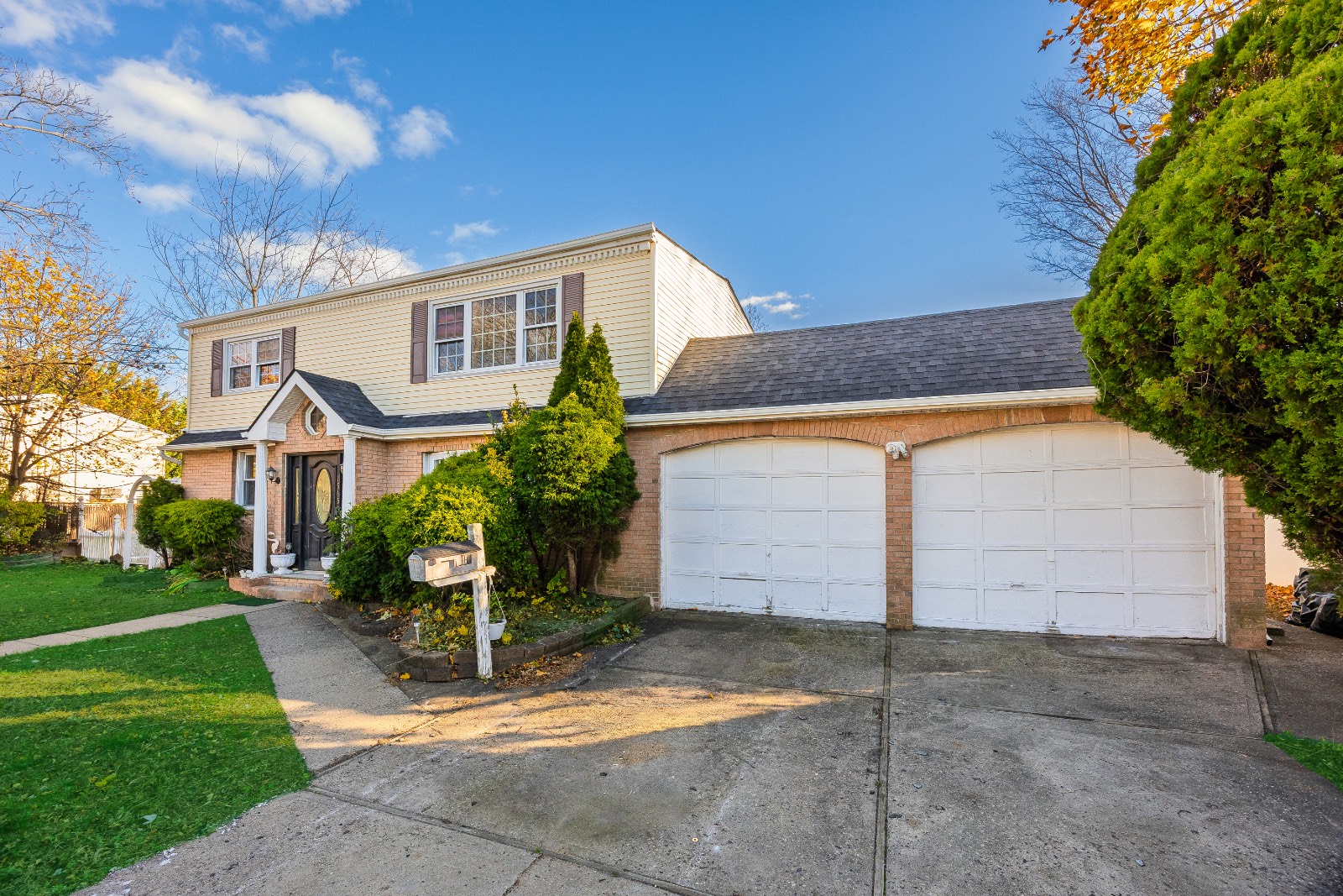 #37 photo, 1565 10th St, West Babylon , NY 11704