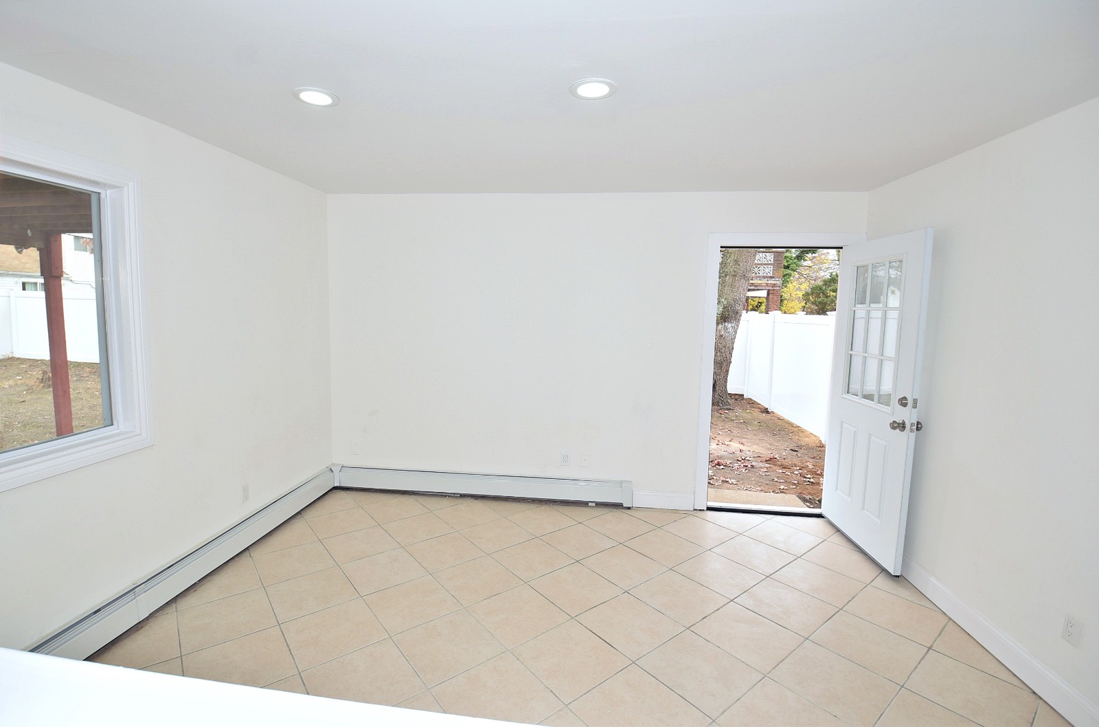 #18 photo, 21 Hancock St, سوفولك Islandia , NY 11749