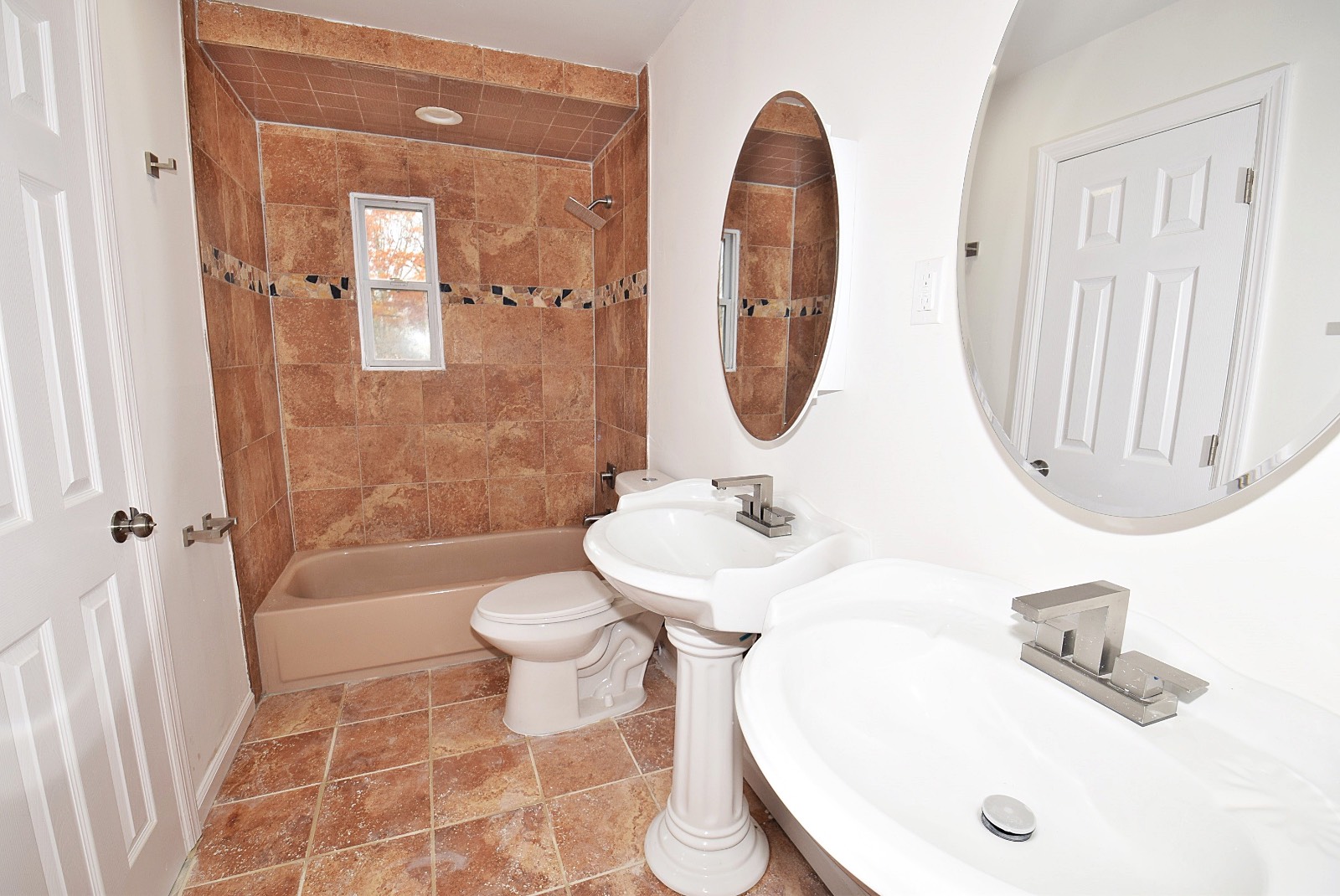 #35 photo, 21 Hancock St, سوفولك Islandia , NY 11749