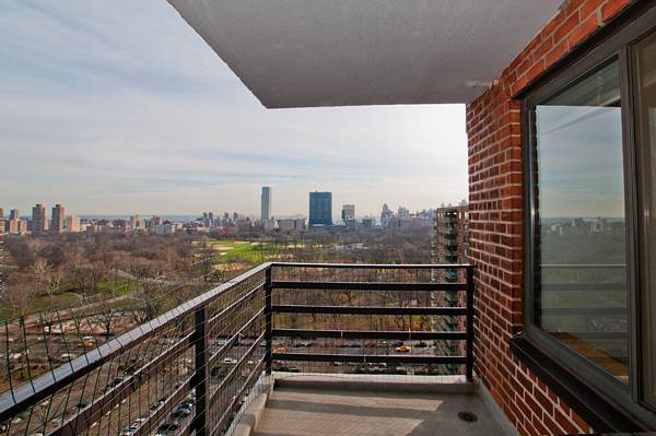 #5 photo, 382 Central Park West, #20C, New York , NY 10025